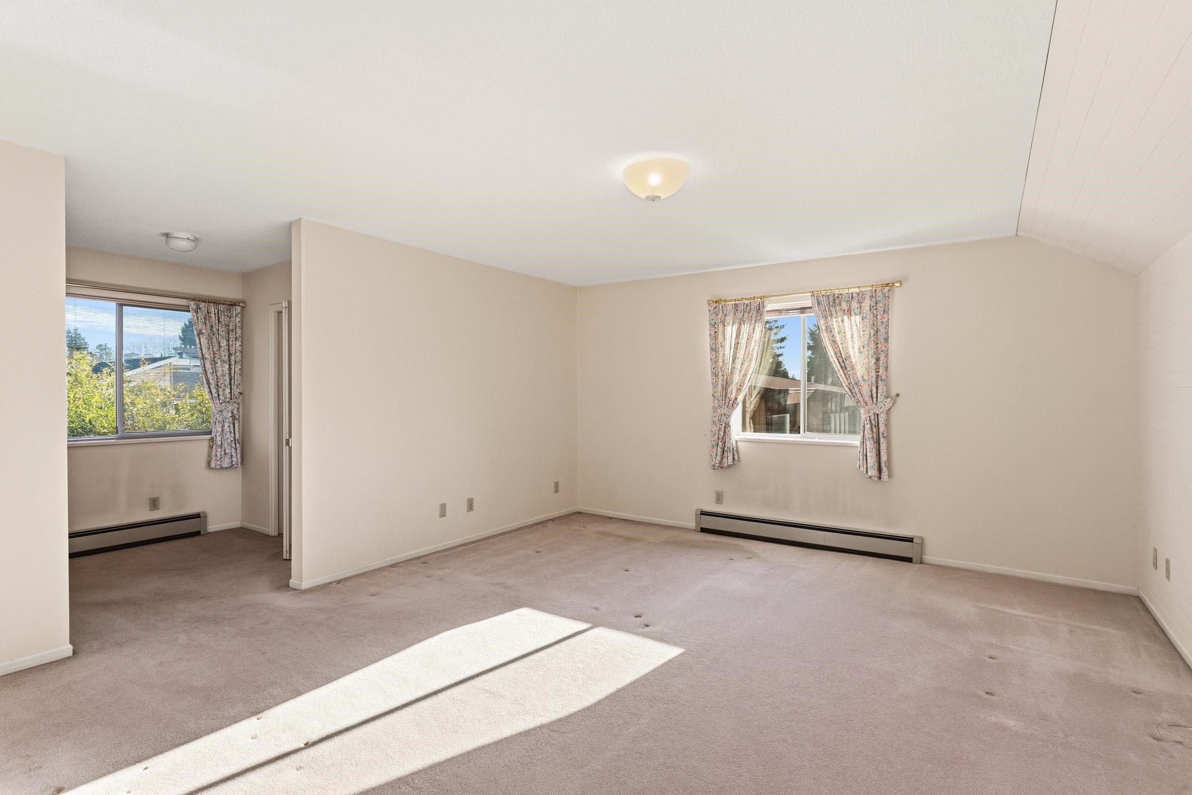 1506 Giles Place, Burnaby, BC