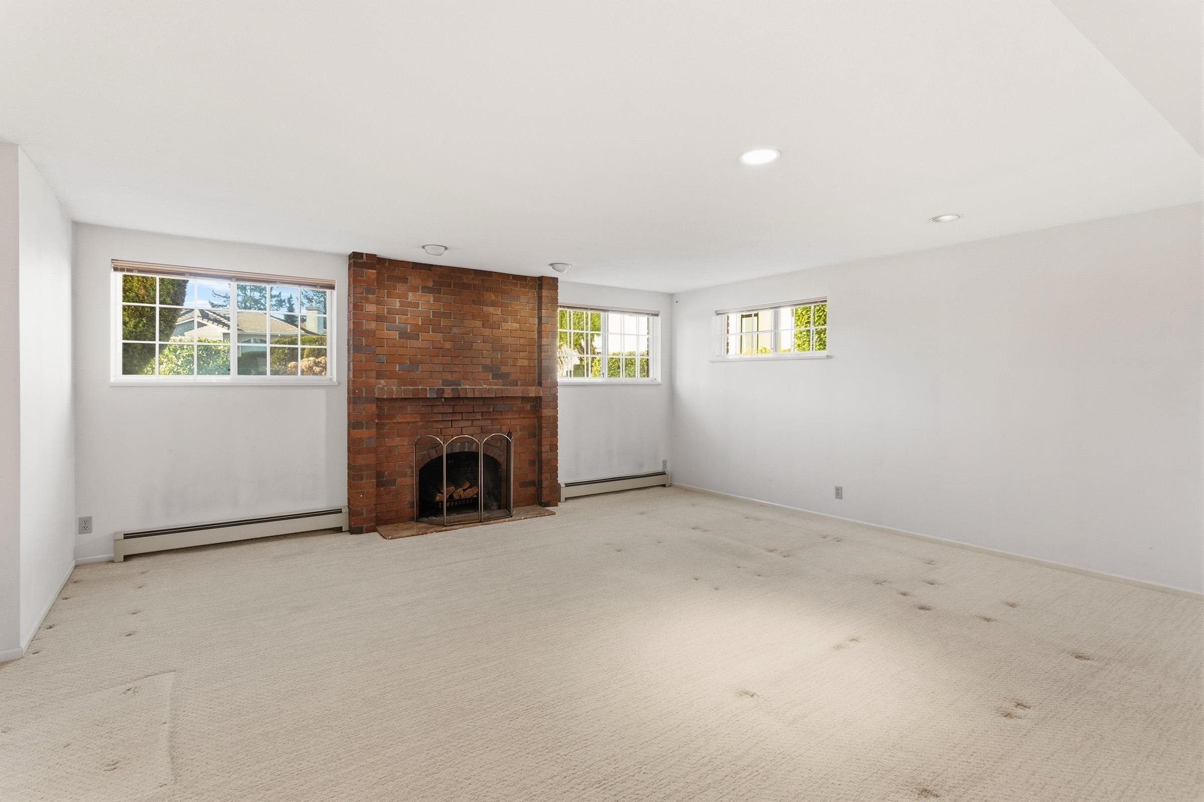 1506 Giles Place, Burnaby, BC