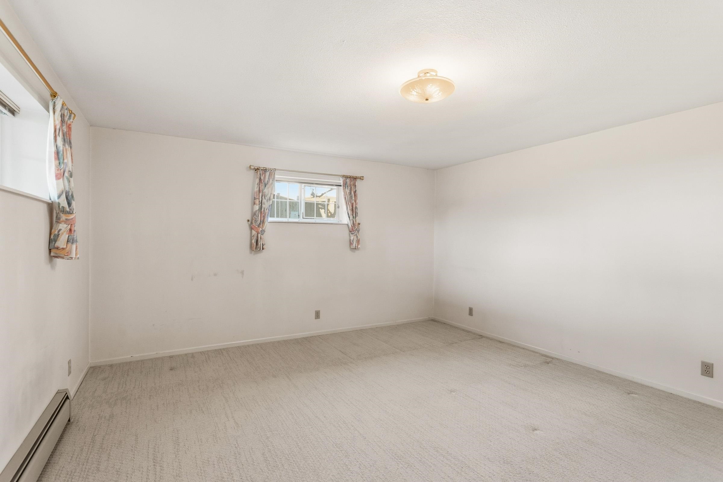 1506 Giles Place, Burnaby, BC