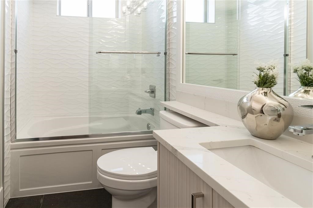 9075 Steveston Highway, Richmond, BC