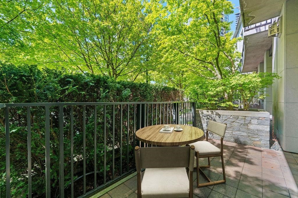 471 Beach Crescent, Vancouver, BC