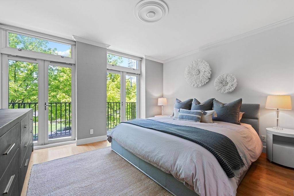 471 Beach Crescent, Vancouver, BC