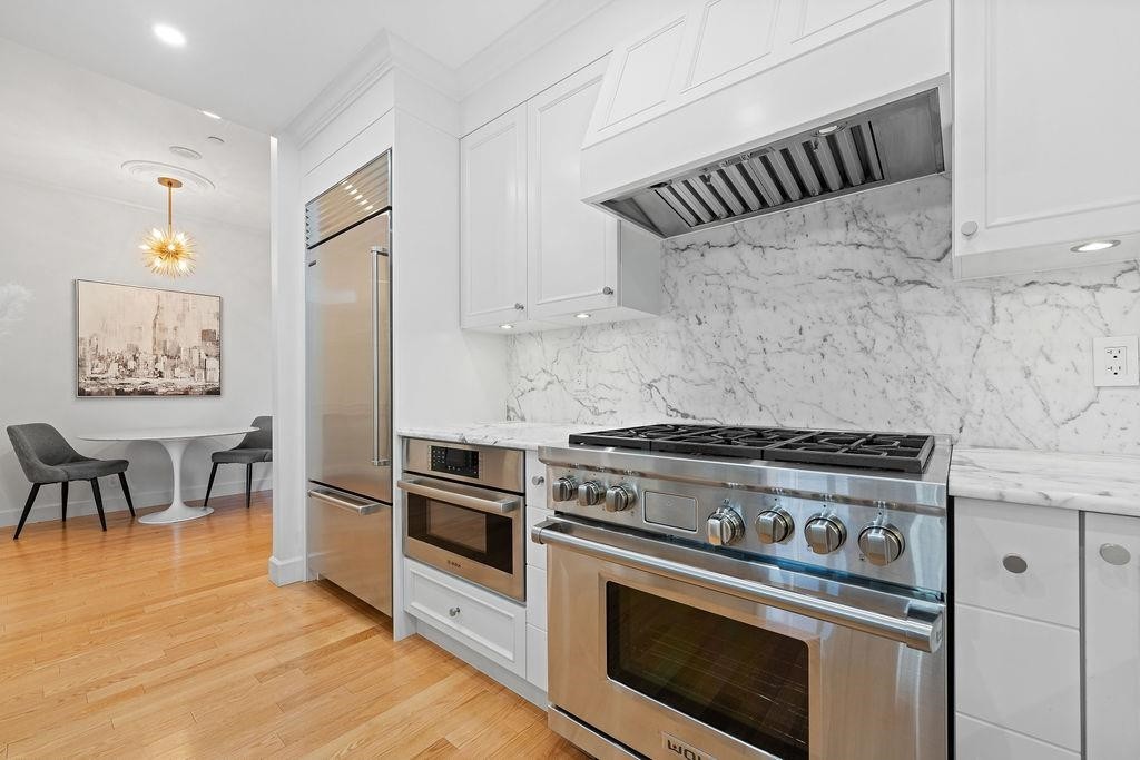 471 Beach Crescent, Vancouver, BC