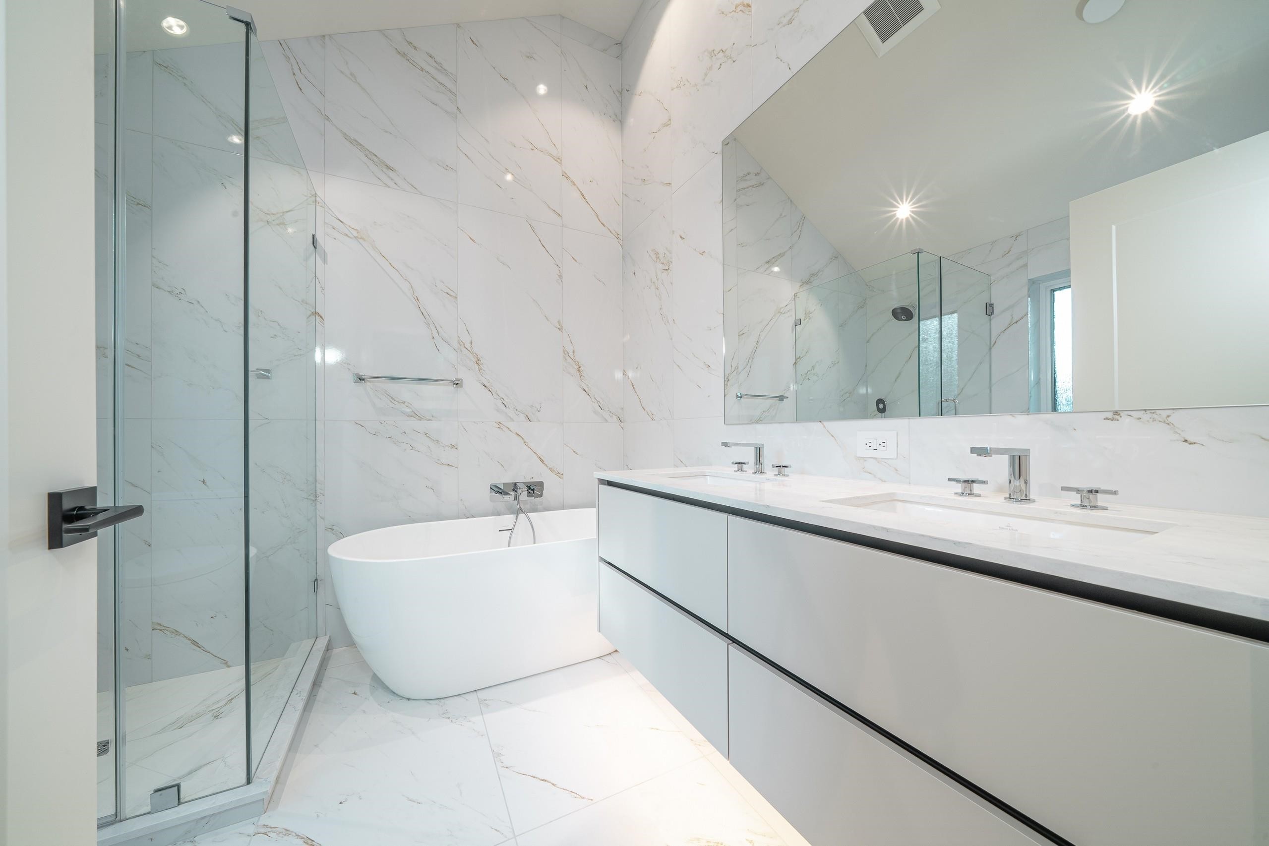 3849 26Th Avenue W, Vancouver, BC