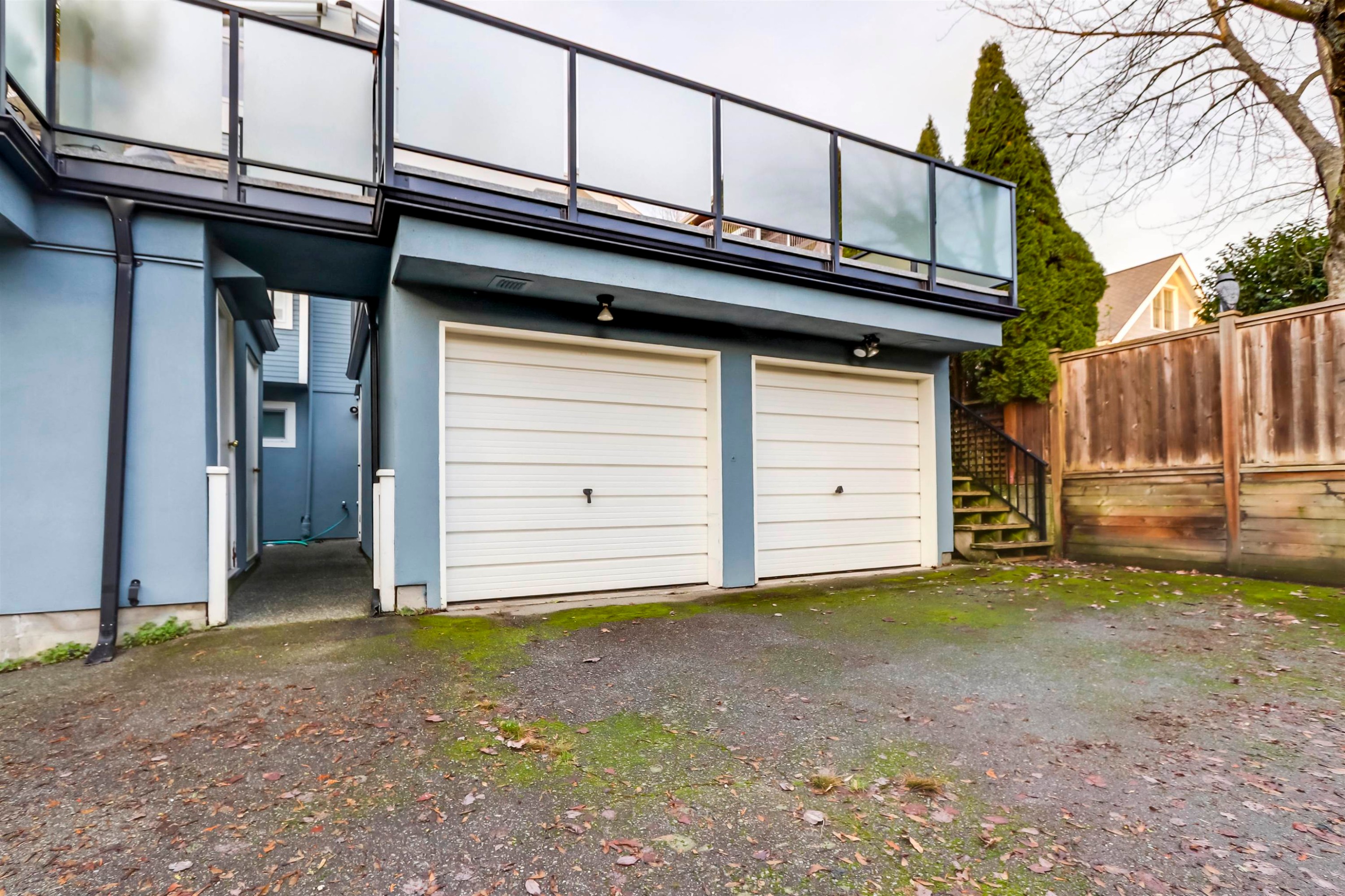 2564 6Th Avenue W, Vancouver, BC