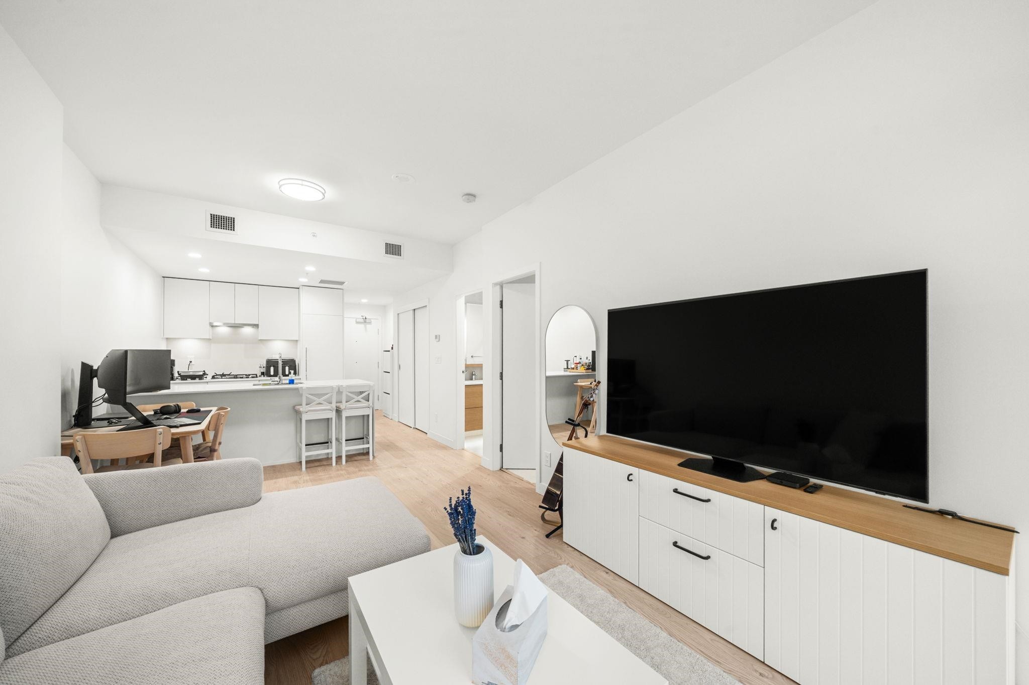 2607-2181 Madison Avenue, Burnaby, BC