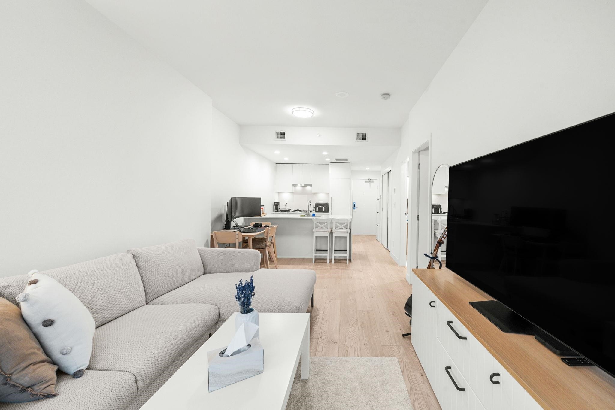 2607-2181 Madison Avenue, Burnaby, BC