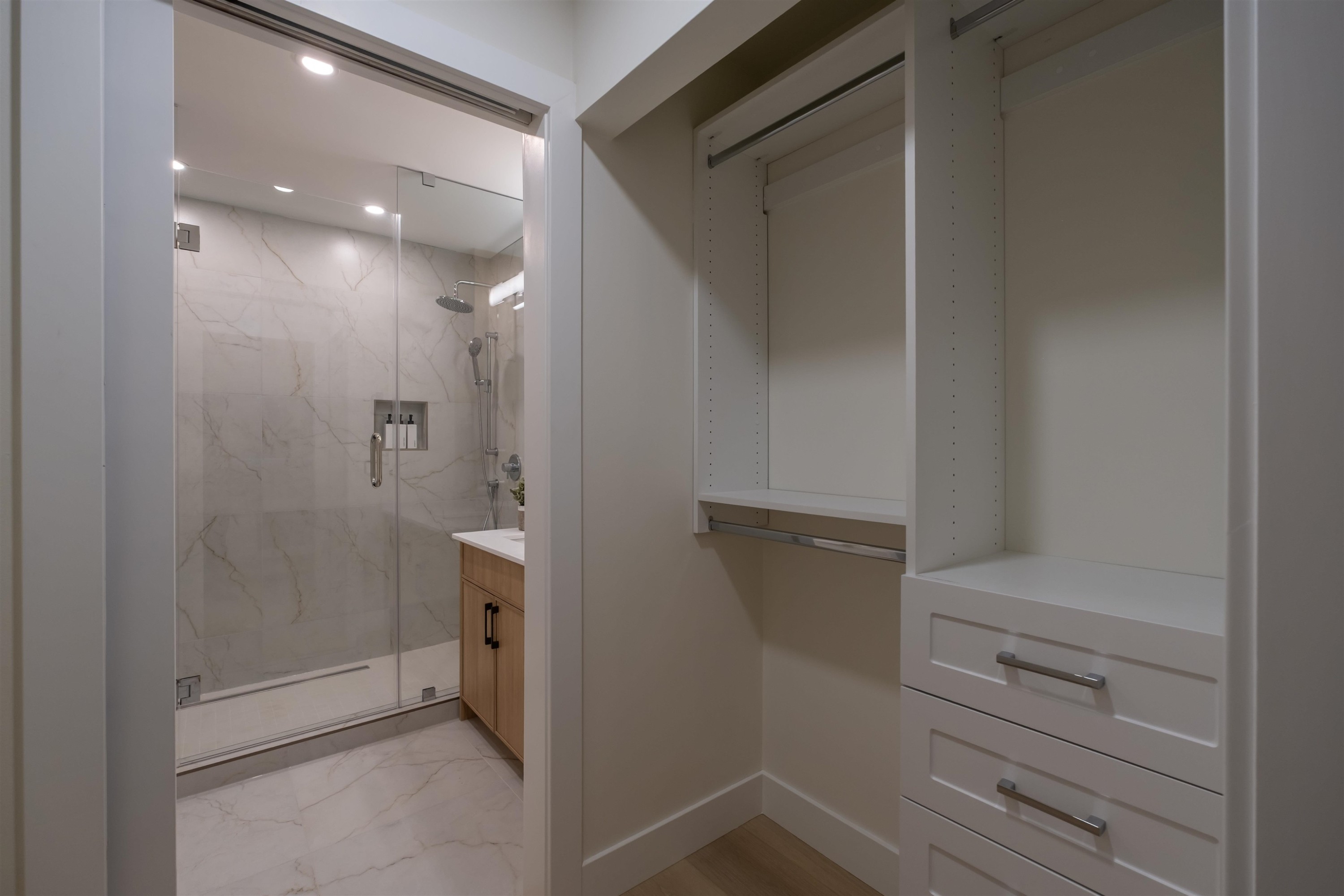 3350 Cobblestone Avenue, Vancouver, BC