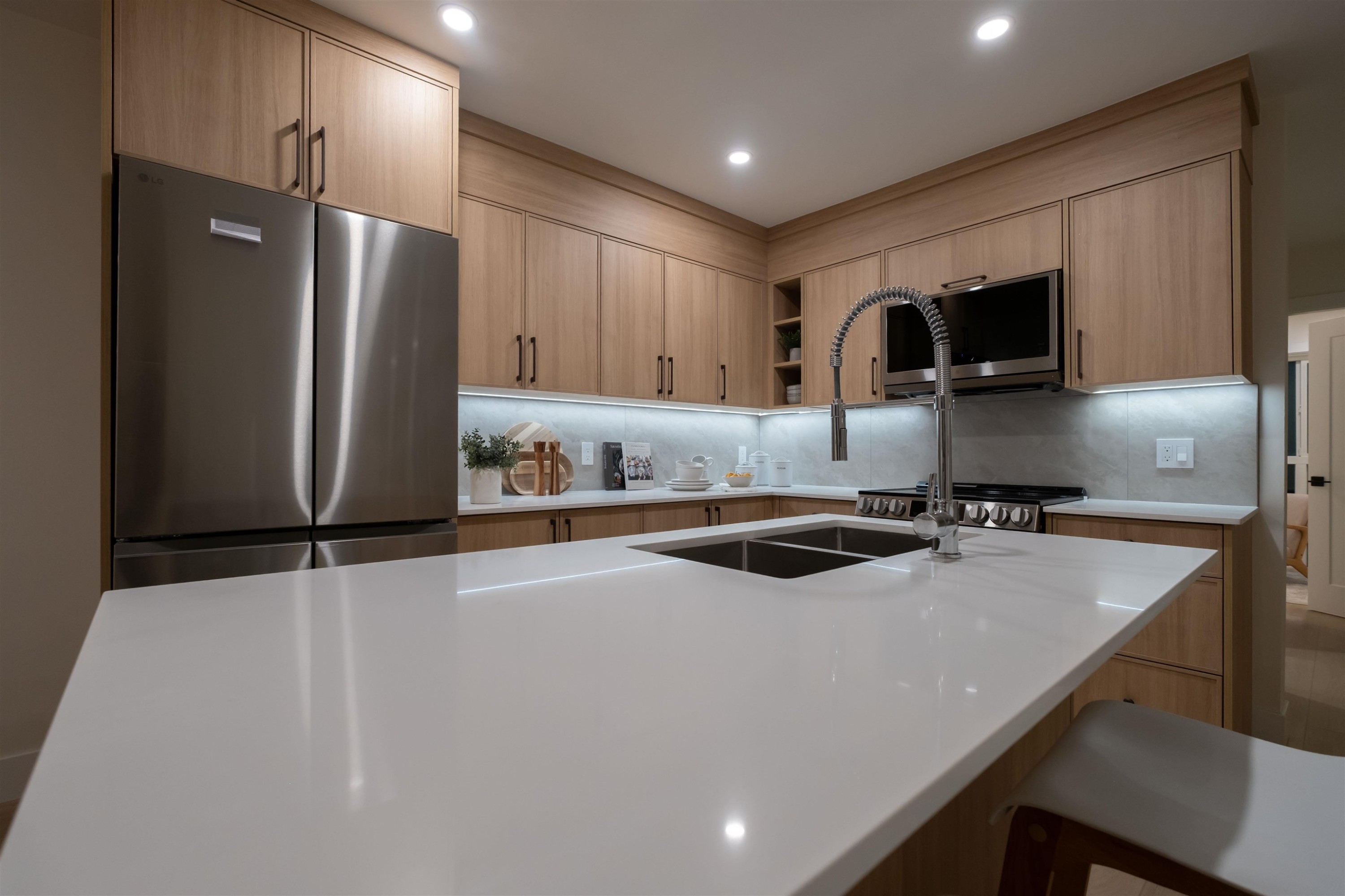 3350 Cobblestone Avenue, Vancouver, BC