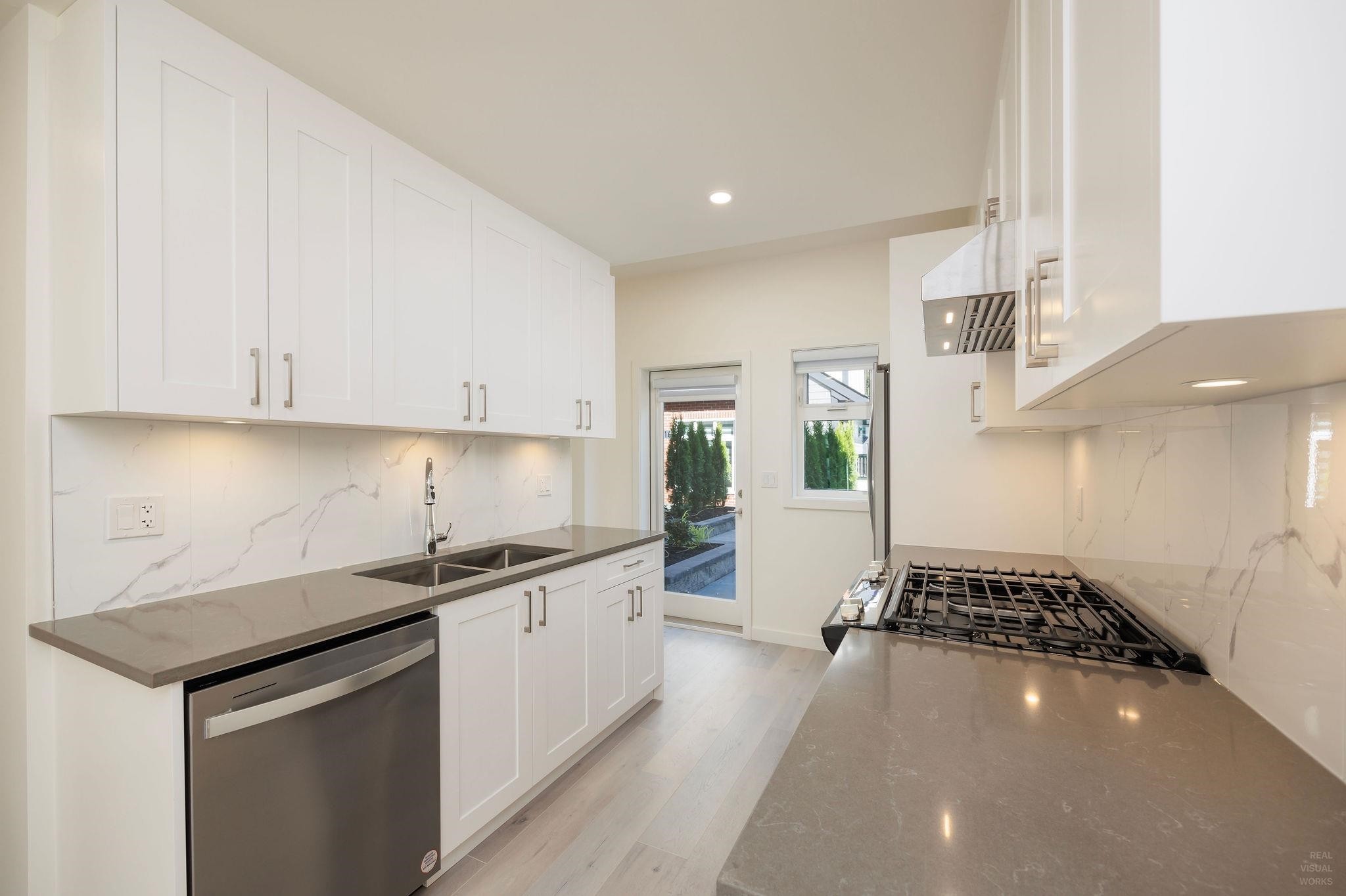 8-6929 Balmoral Street, Burnaby, BC