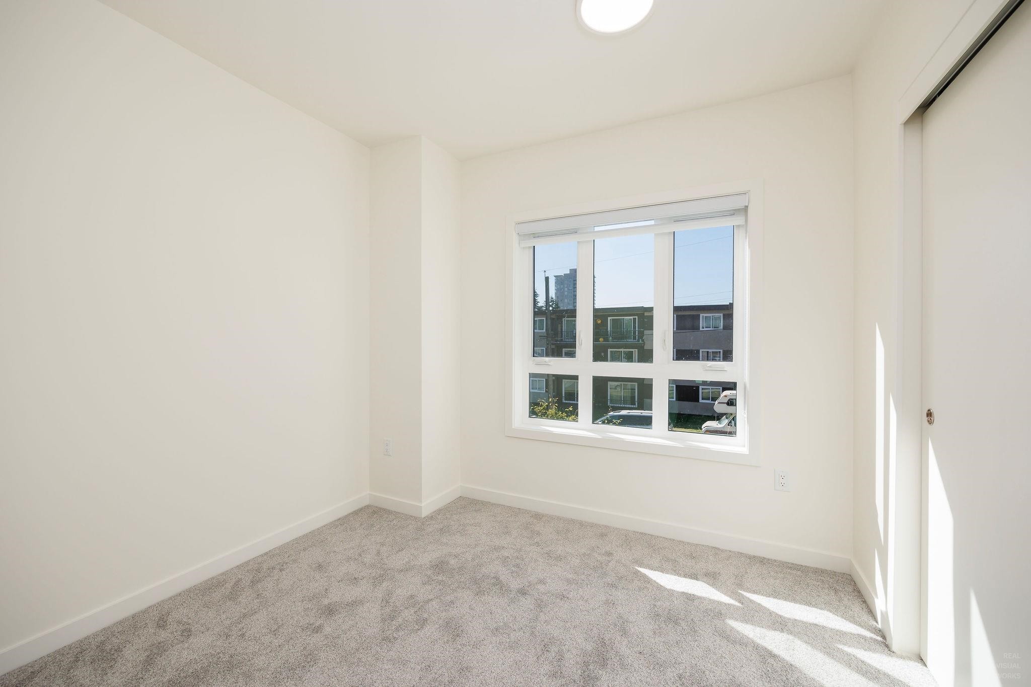 8-6929 Balmoral Street, Burnaby, BC