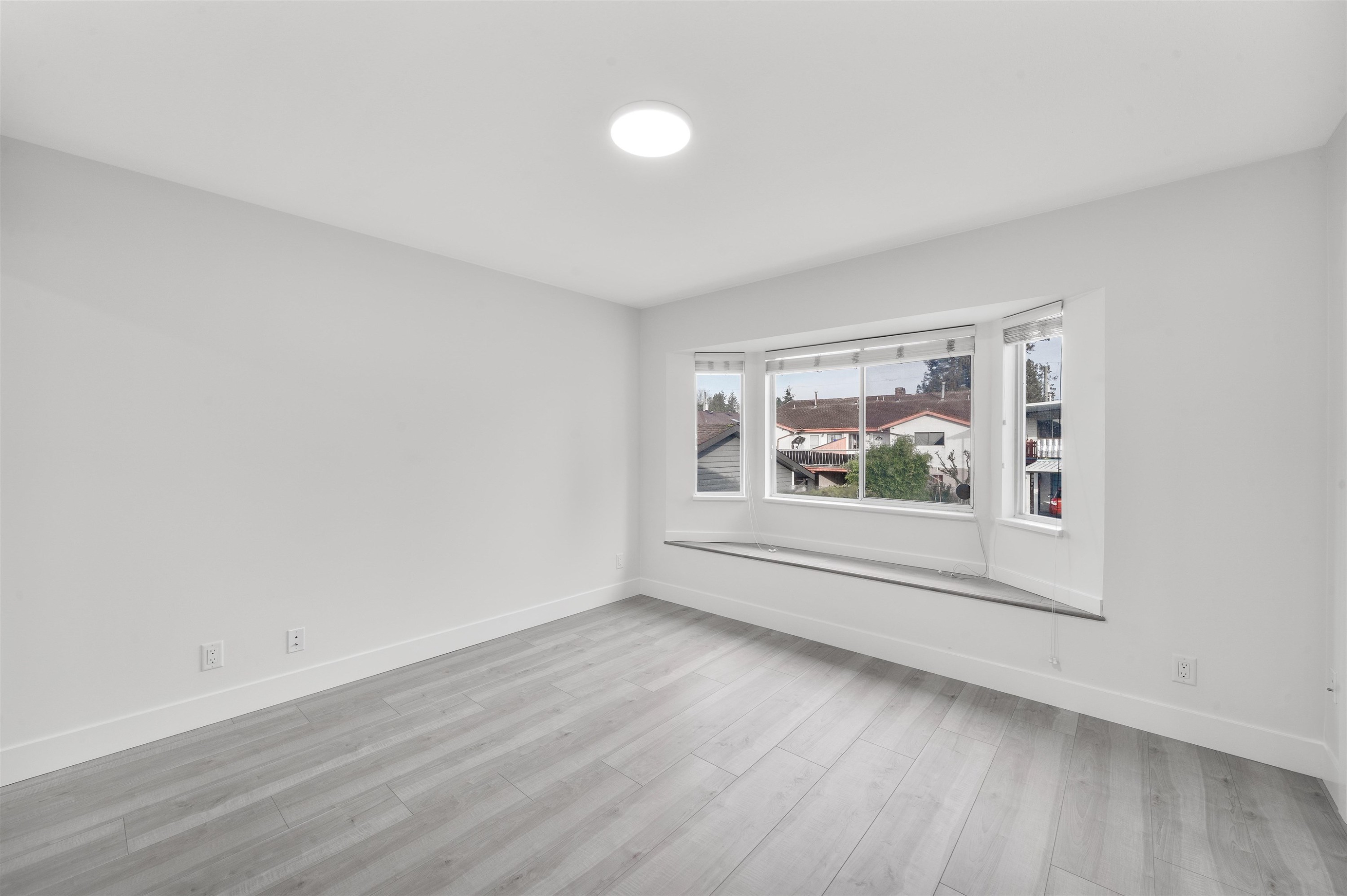 5811 Sprott Street, Burnaby, BC