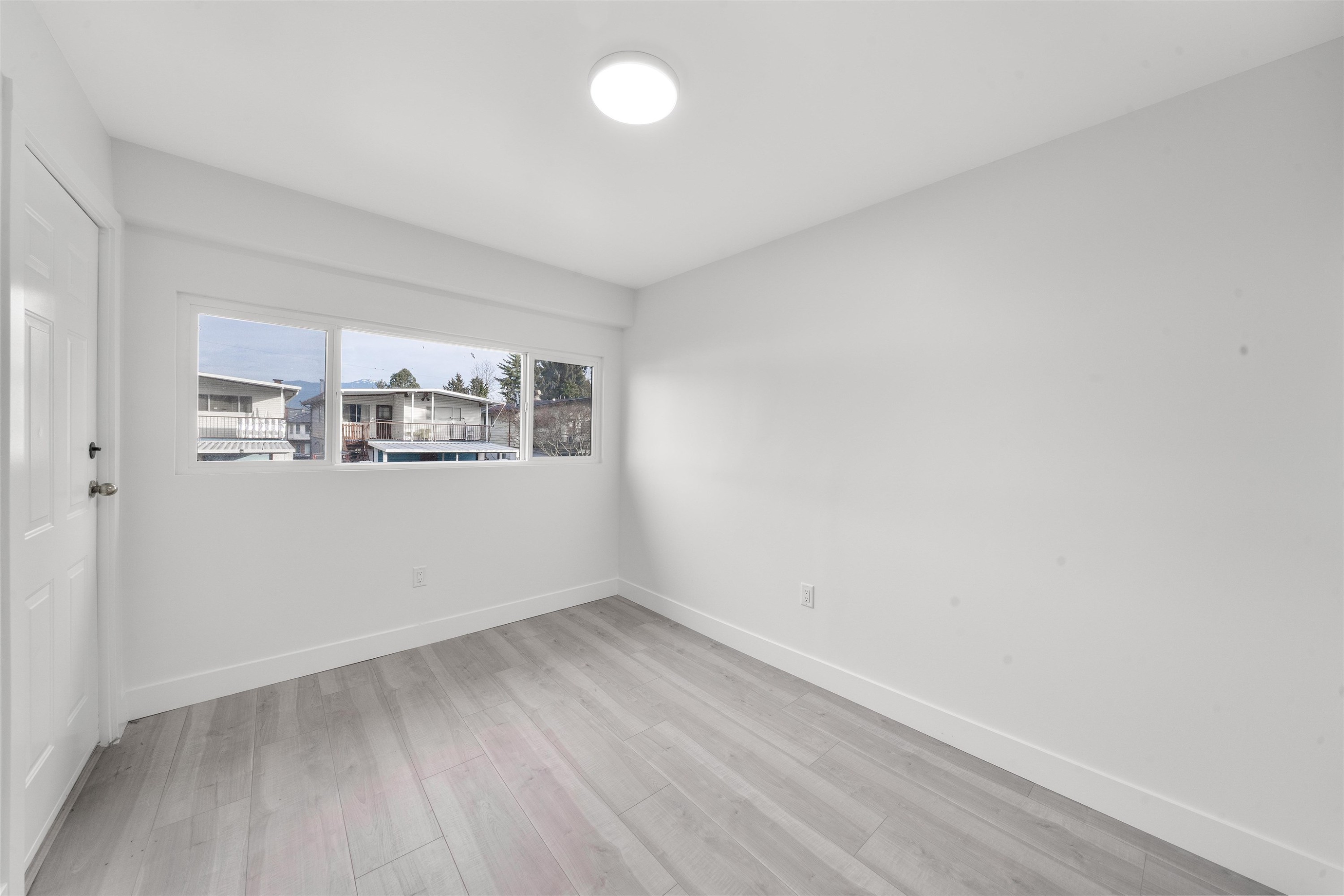 5811 Sprott Street, Burnaby, BC