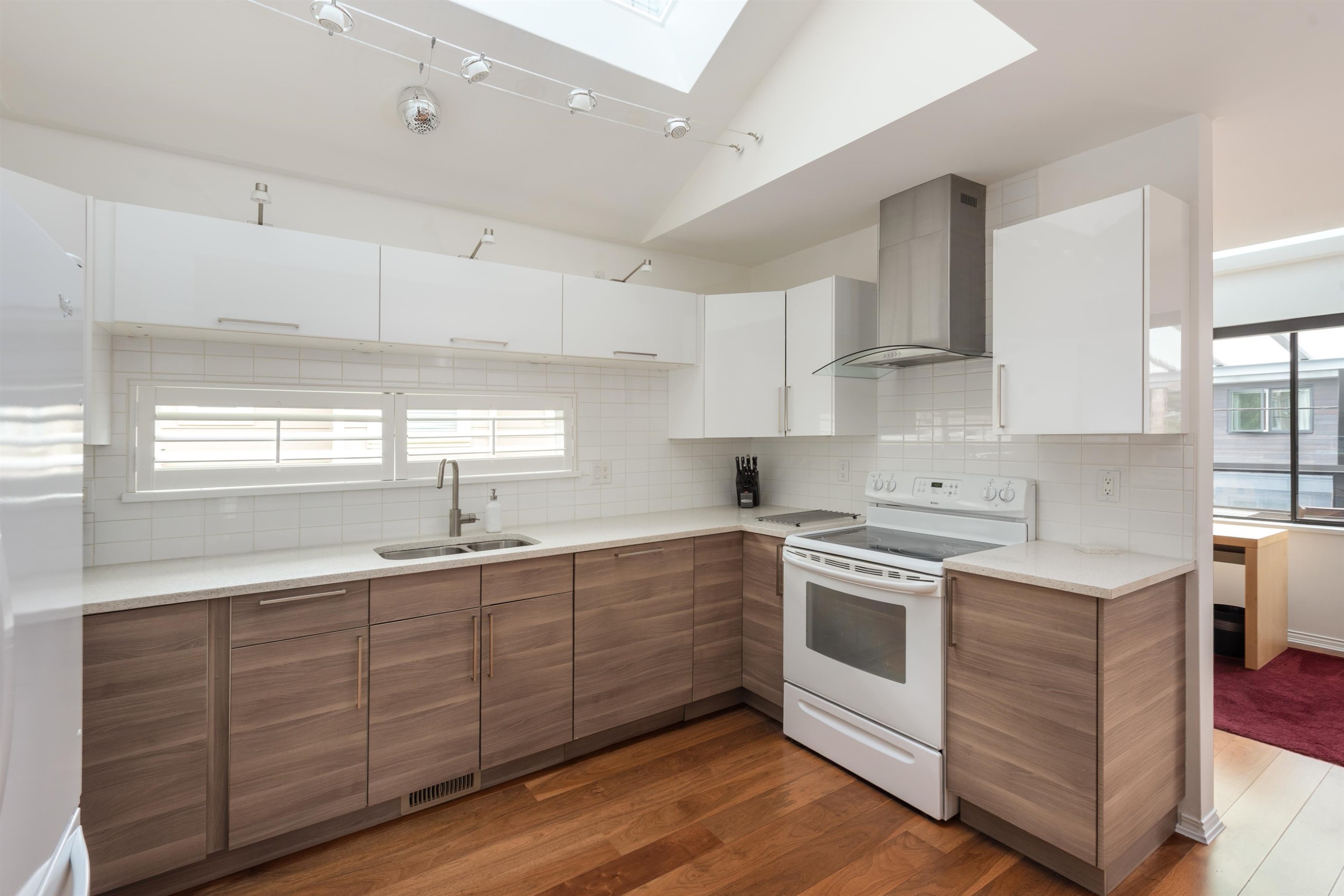 1915 Chesterfield Avenue, North Vancouver, BC