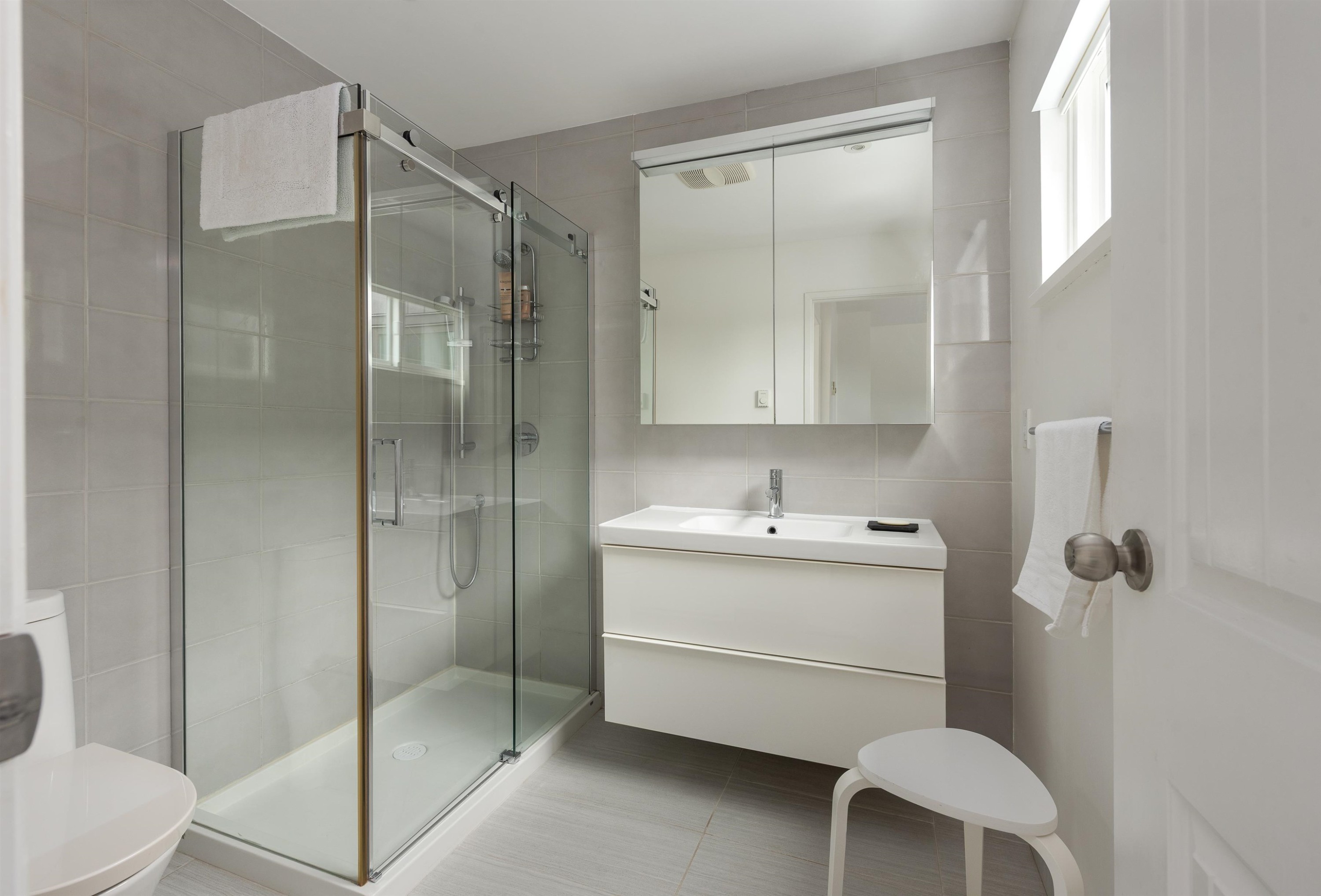 1915 Chesterfield Avenue, North Vancouver, BC