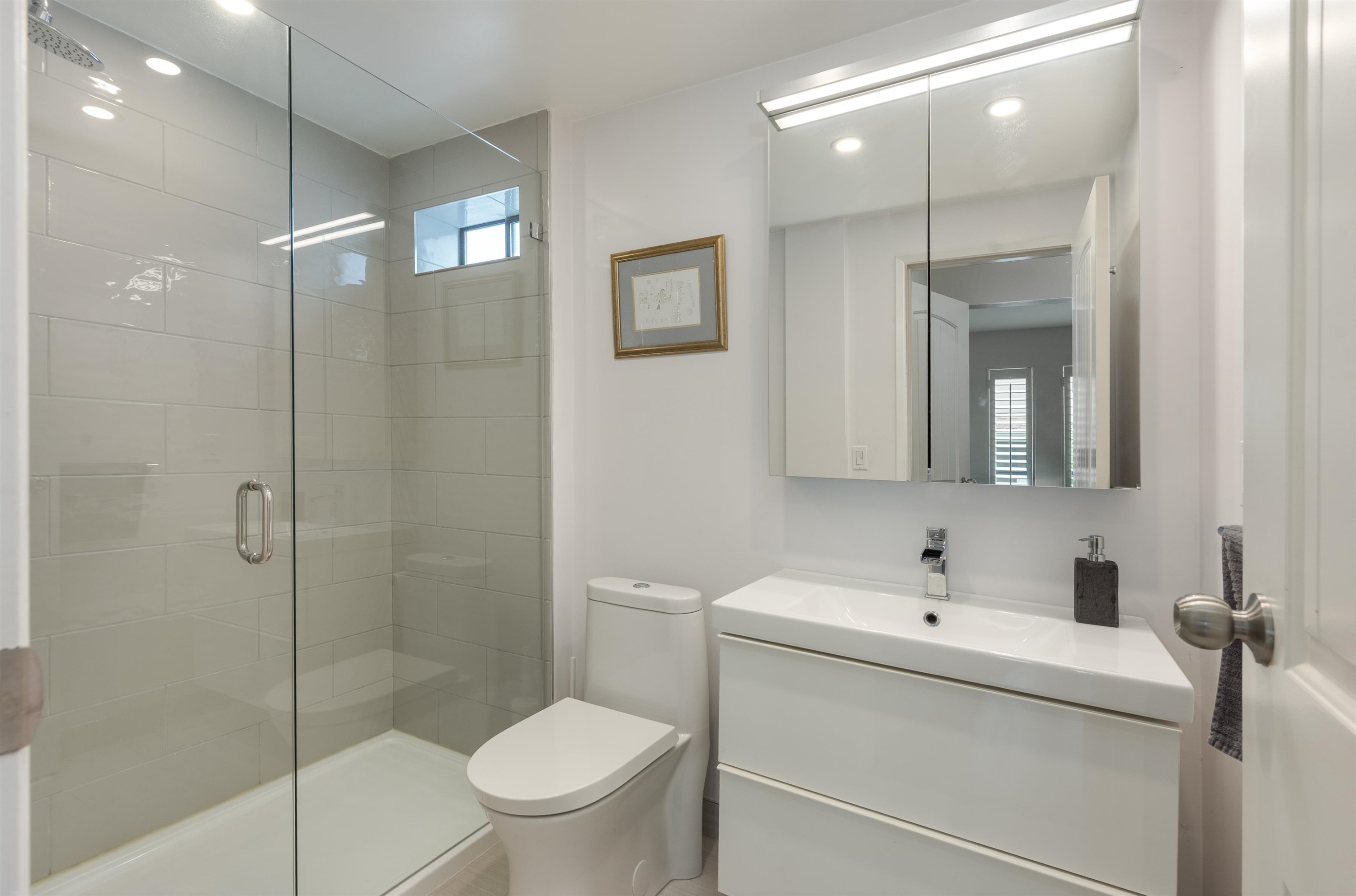 1915 Chesterfield Avenue, North Vancouver, BC