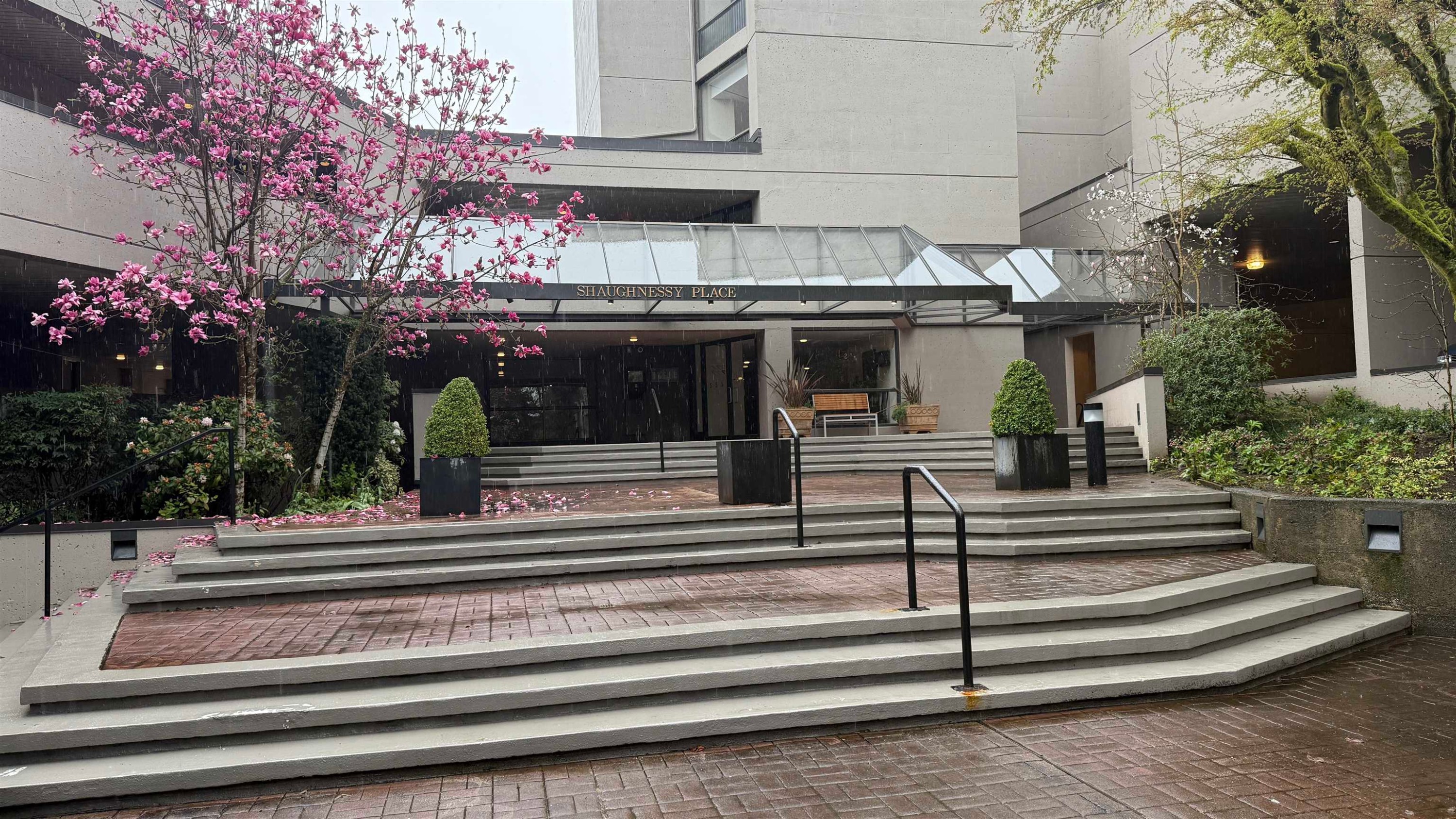 512-4900 Cartier Street, Vancouver, BC