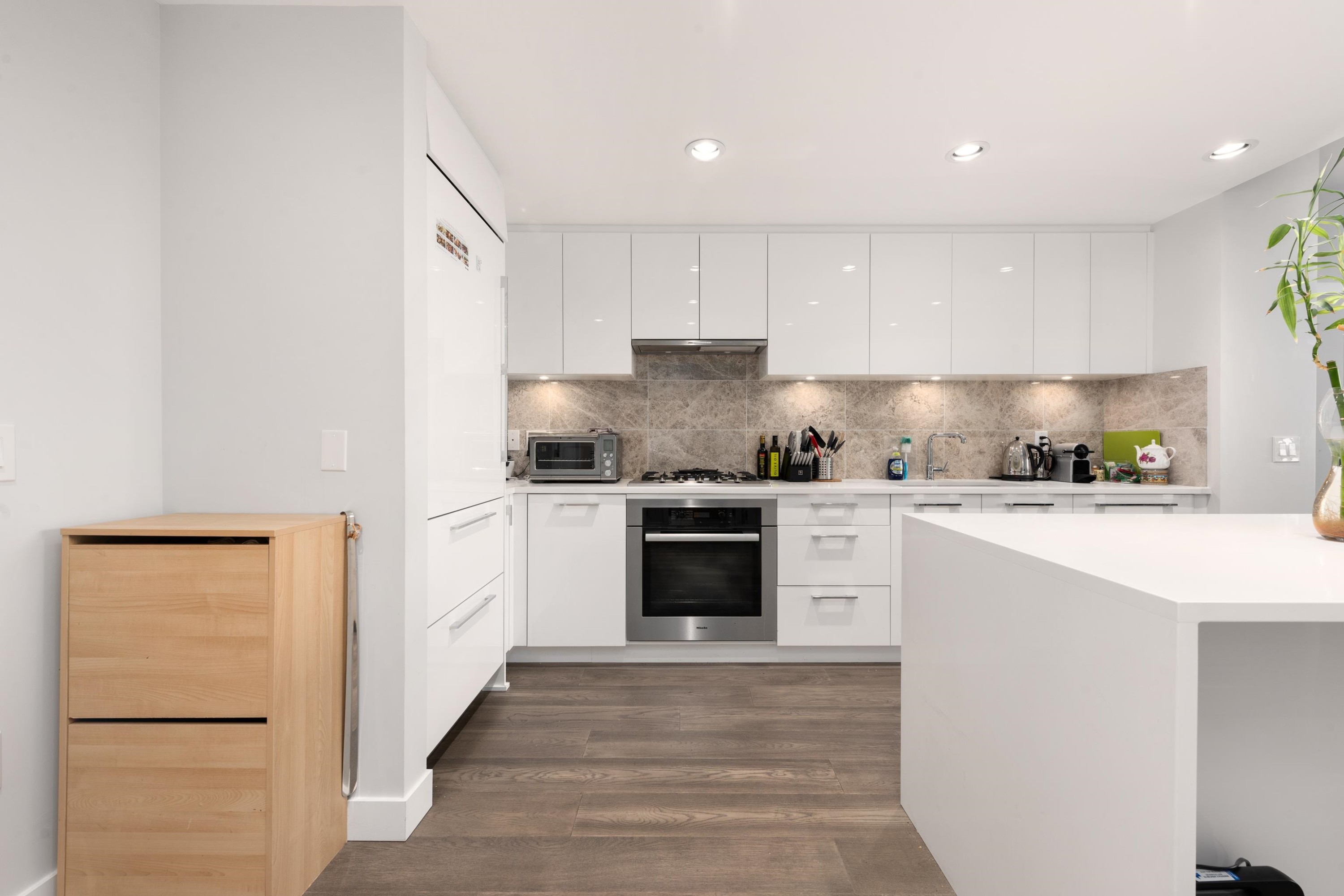 1303-5410 Shortcut Road, Vancouver, BC