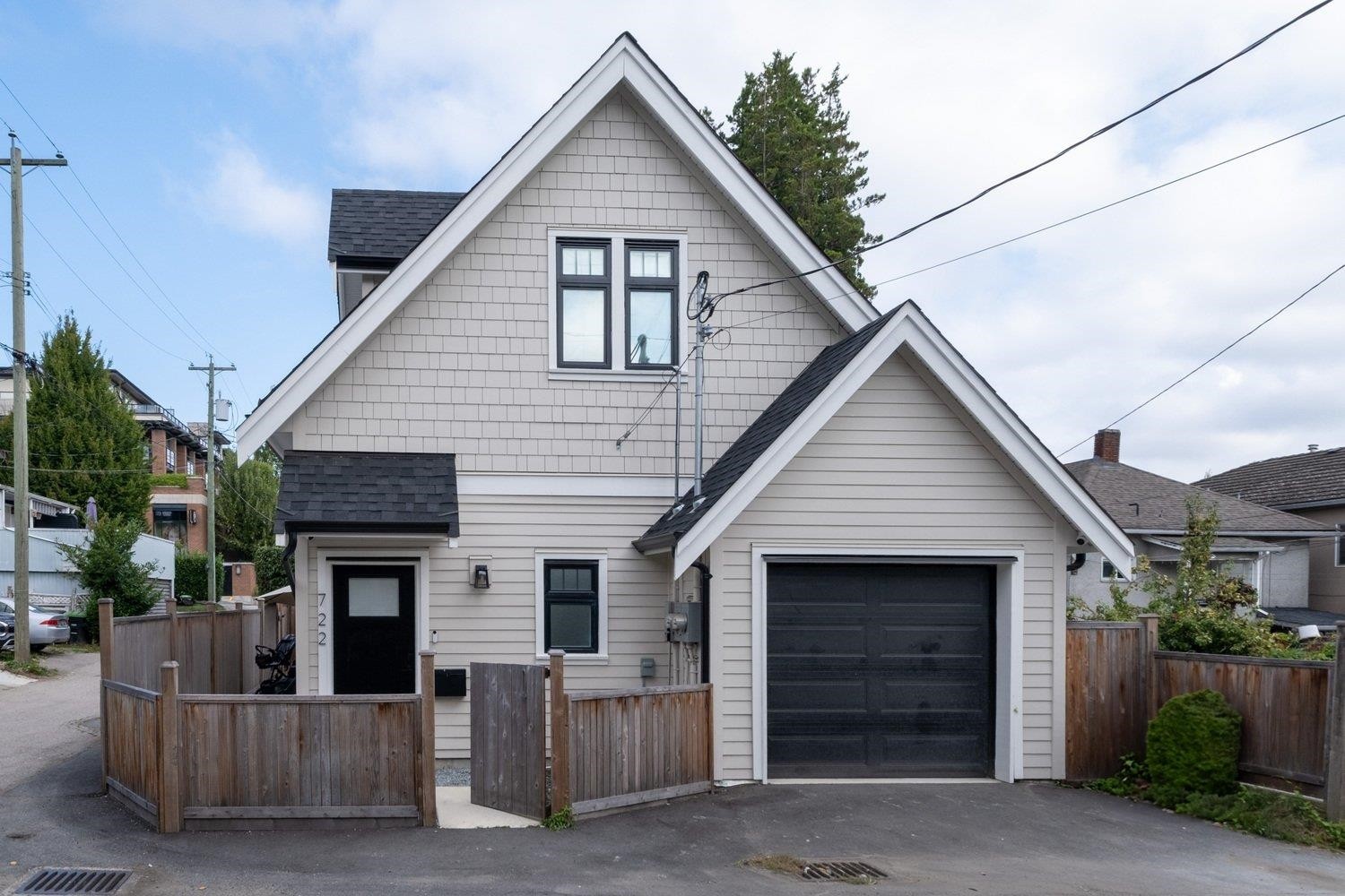 720 30Th Avenue E, Vancouver, BC