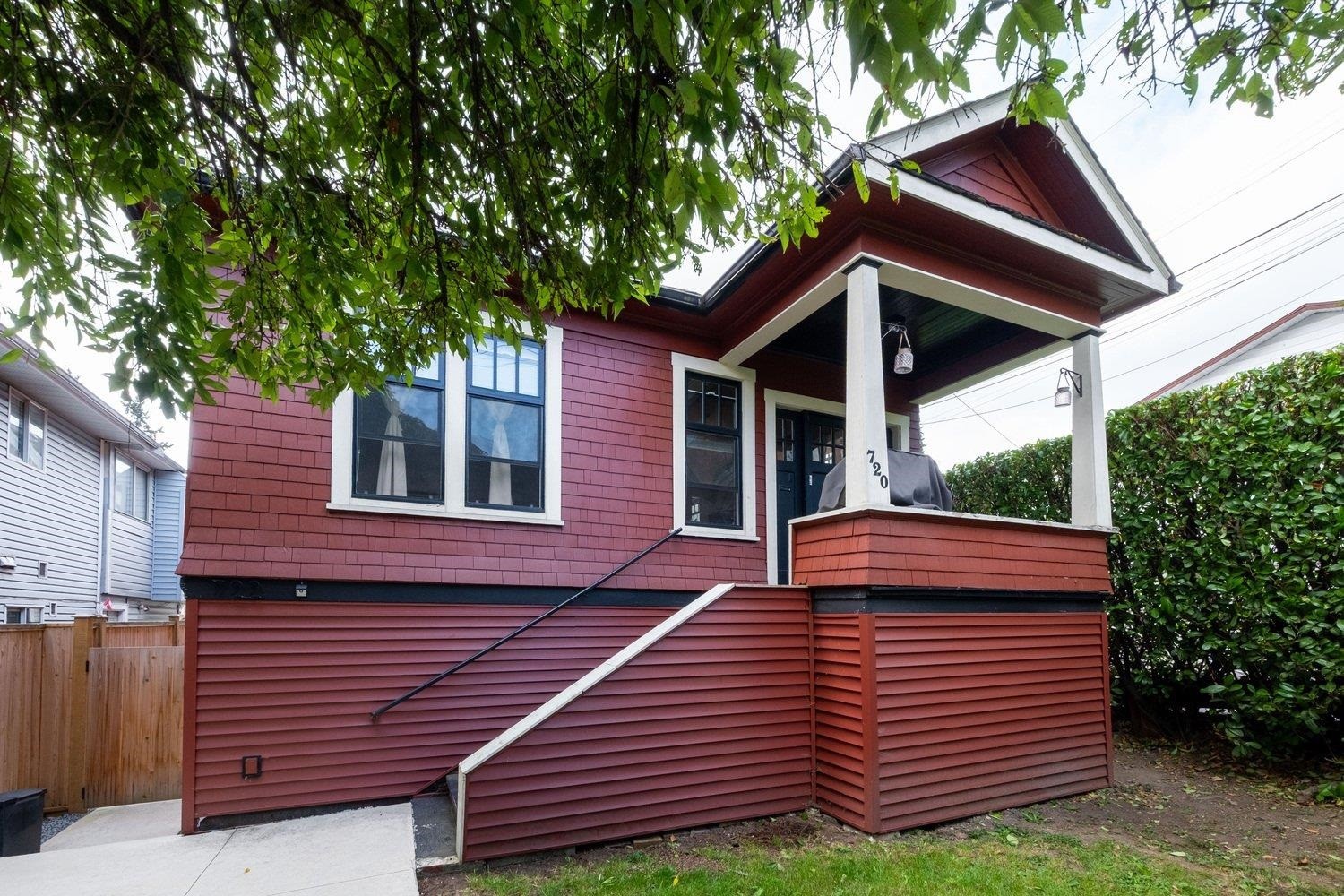 720 30Th Avenue E, Vancouver, BC