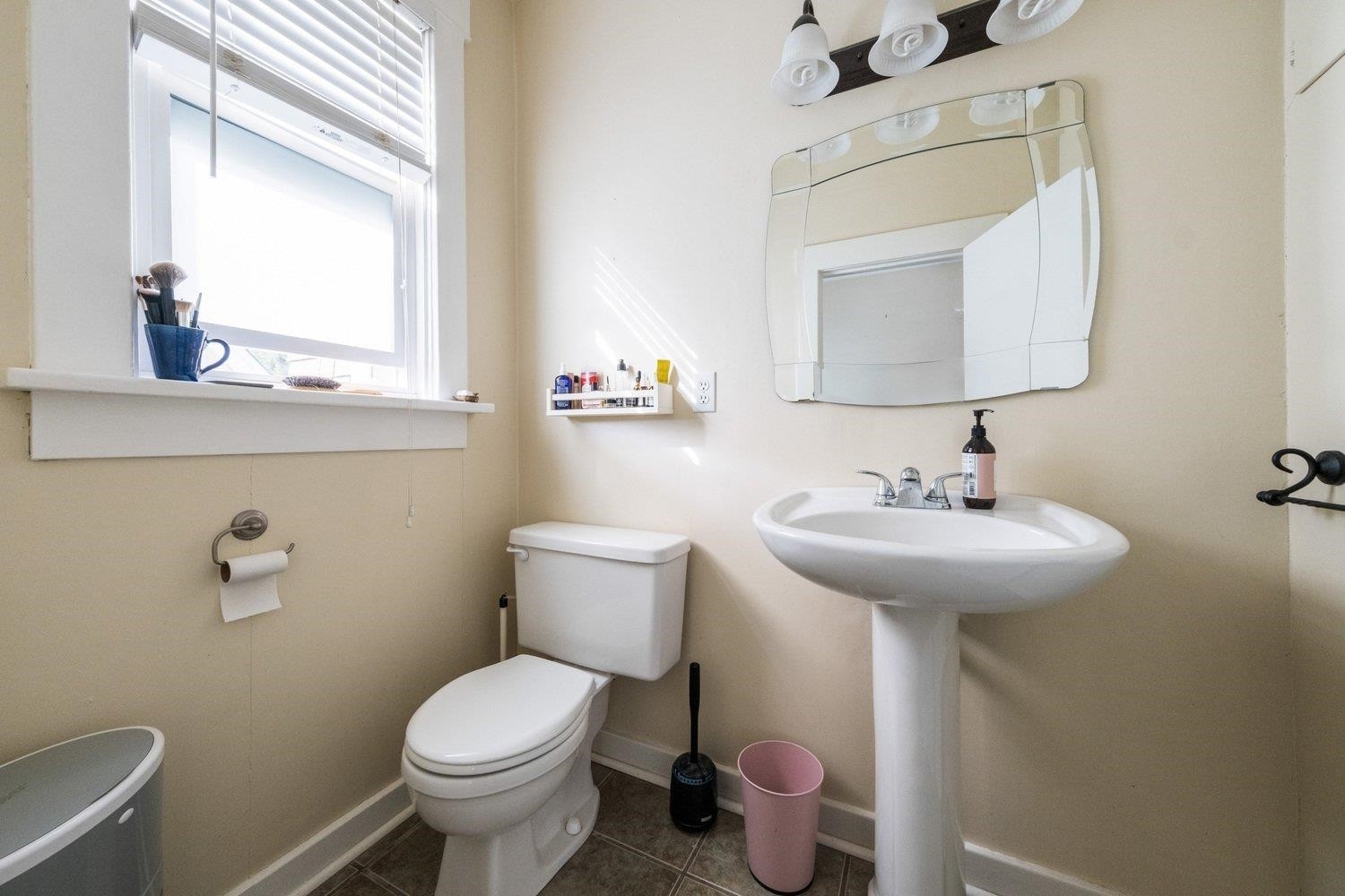 720 30Th Avenue E, Vancouver, BC