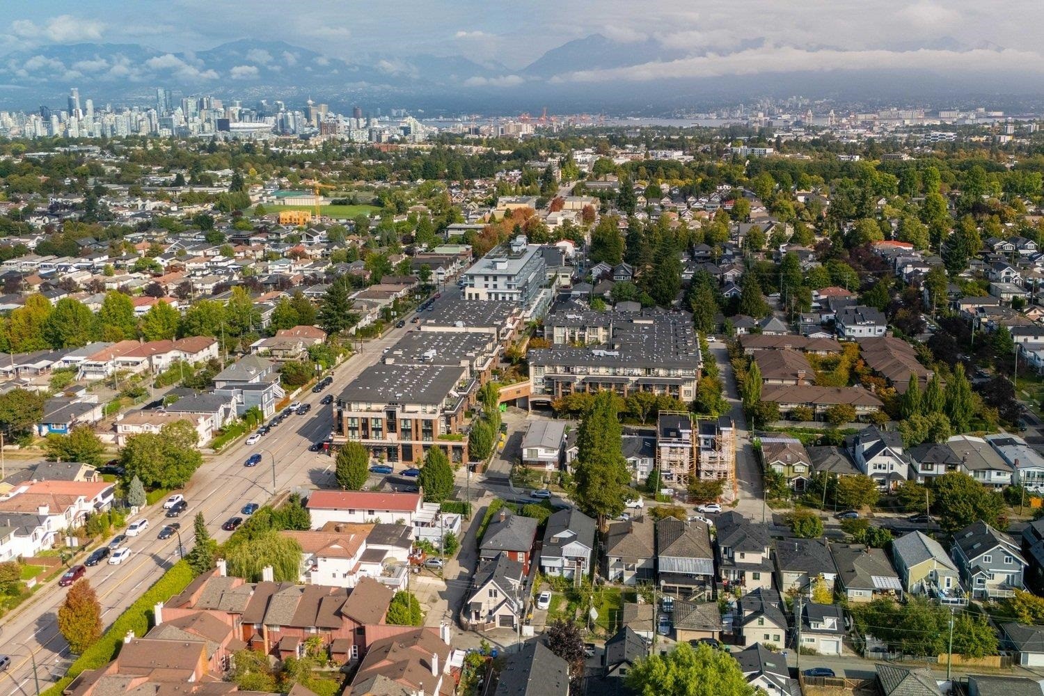 720 30Th Avenue E, Vancouver, BC