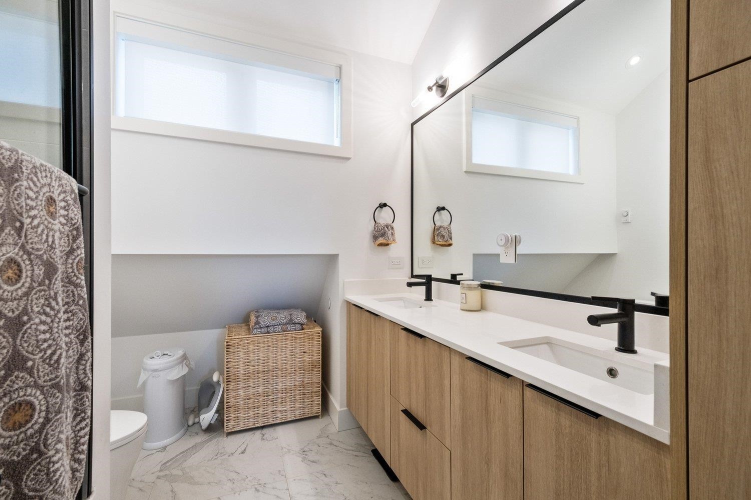 720 30Th Avenue E, Vancouver, BC