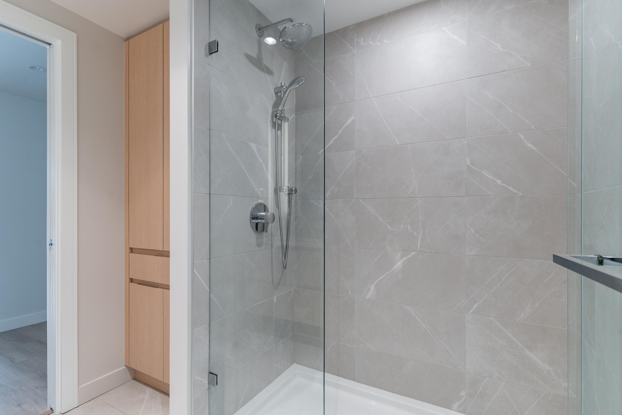 401-1500 Fern Street, North Vancouver, BC