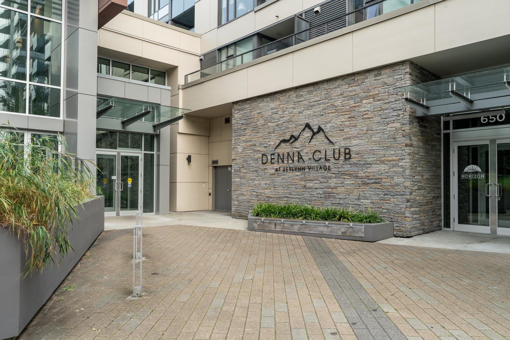 401-1500 Fern Street, North Vancouver, BC