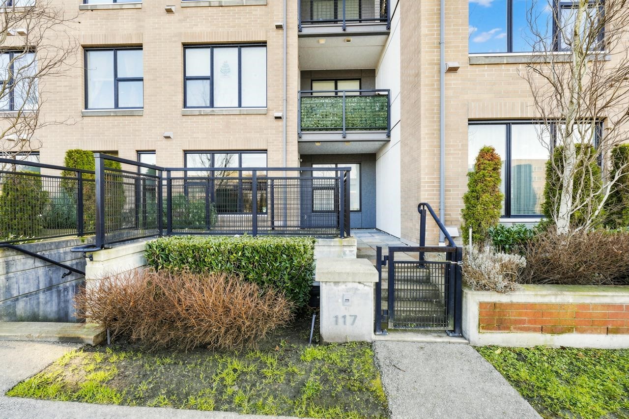 117-9311 Alexandra Road, Richmond, BC