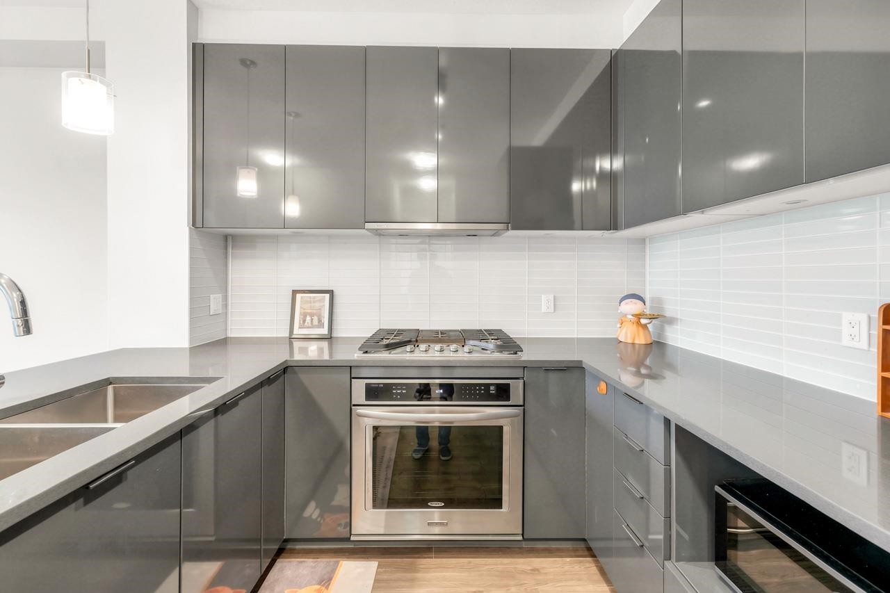 117-9311 Alexandra Road, Richmond, BC