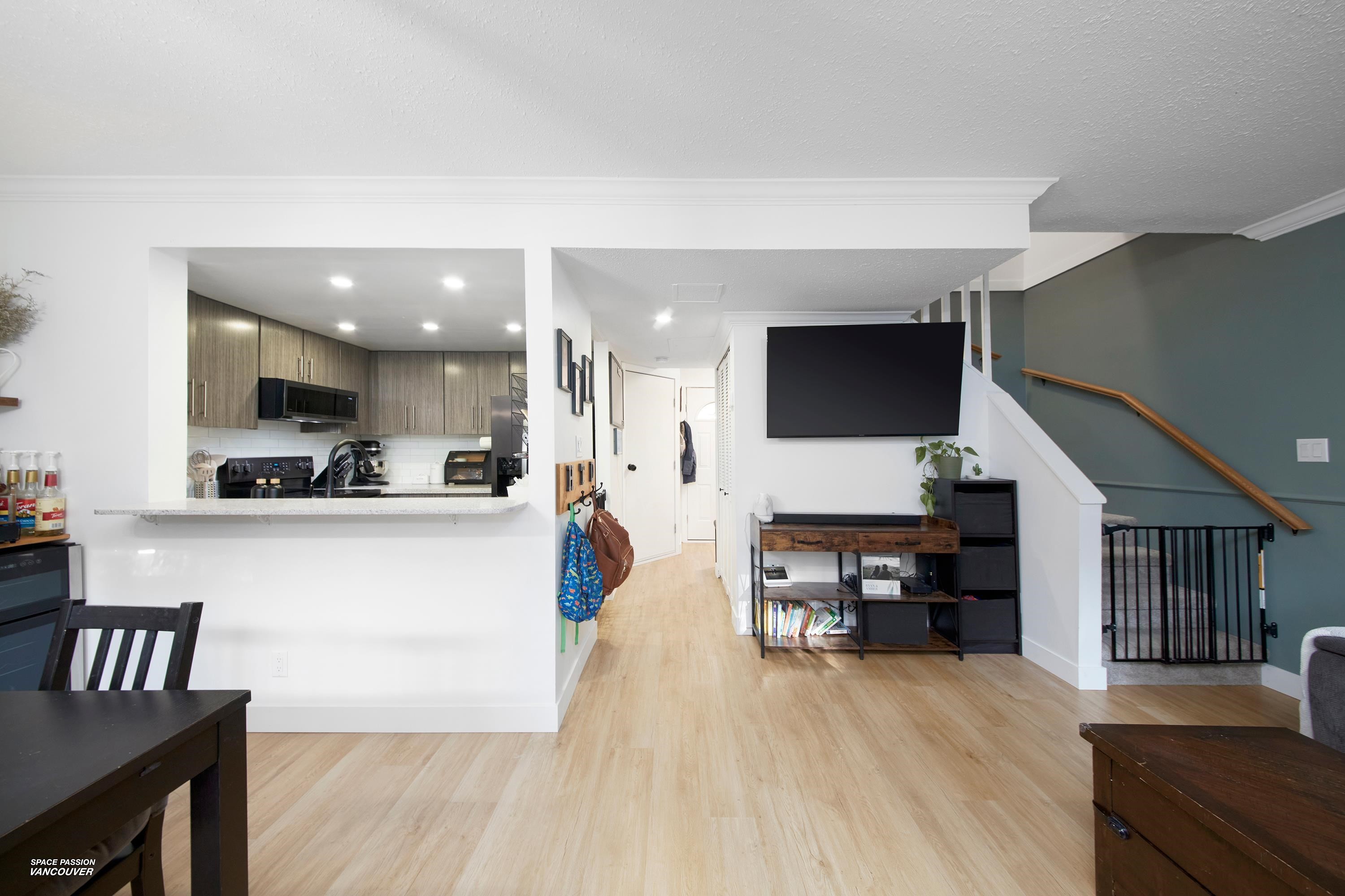 16-21550 Cherrington Avenue, Maple Ridge, BC