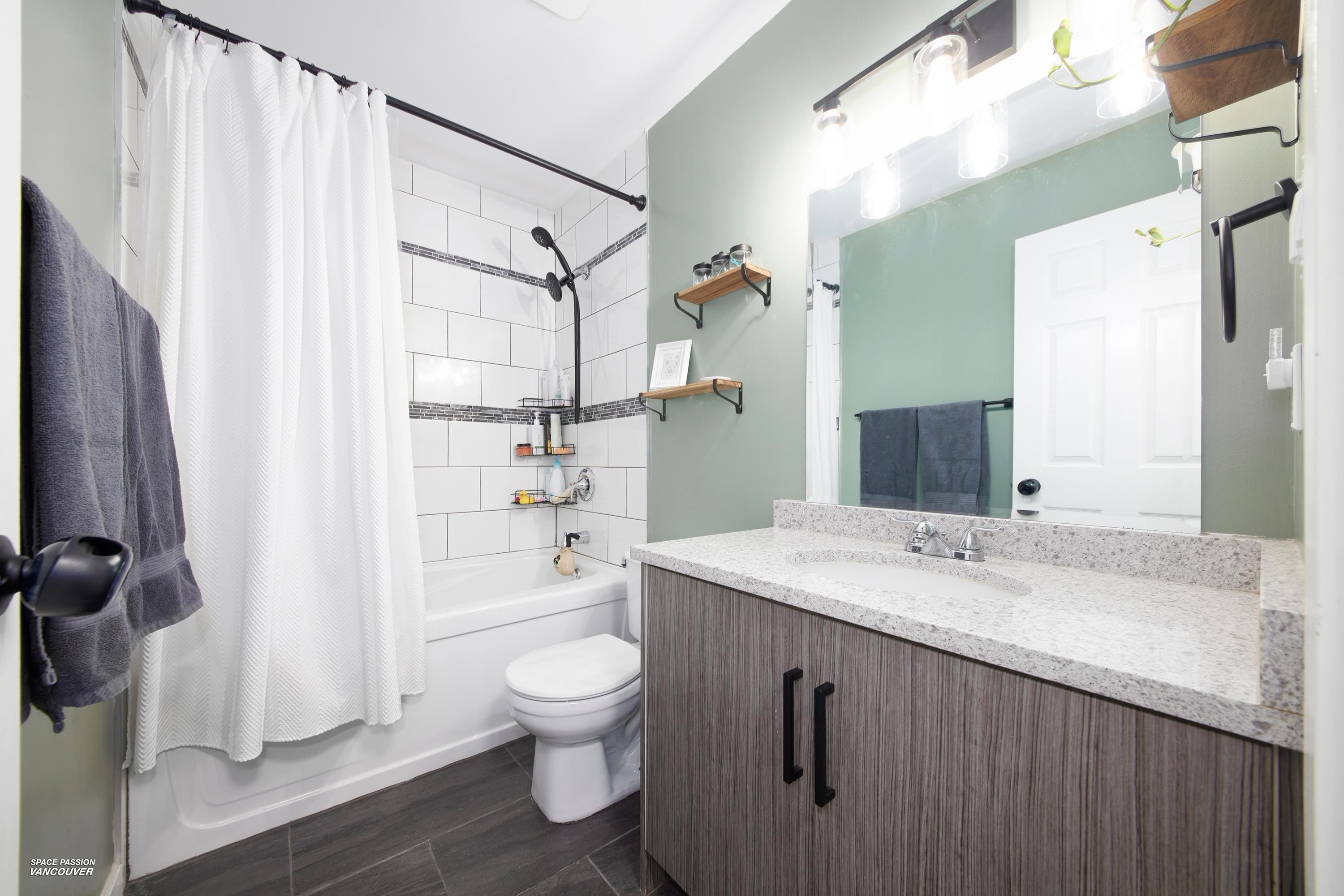 16-21550 Cherrington Avenue, Maple Ridge, BC