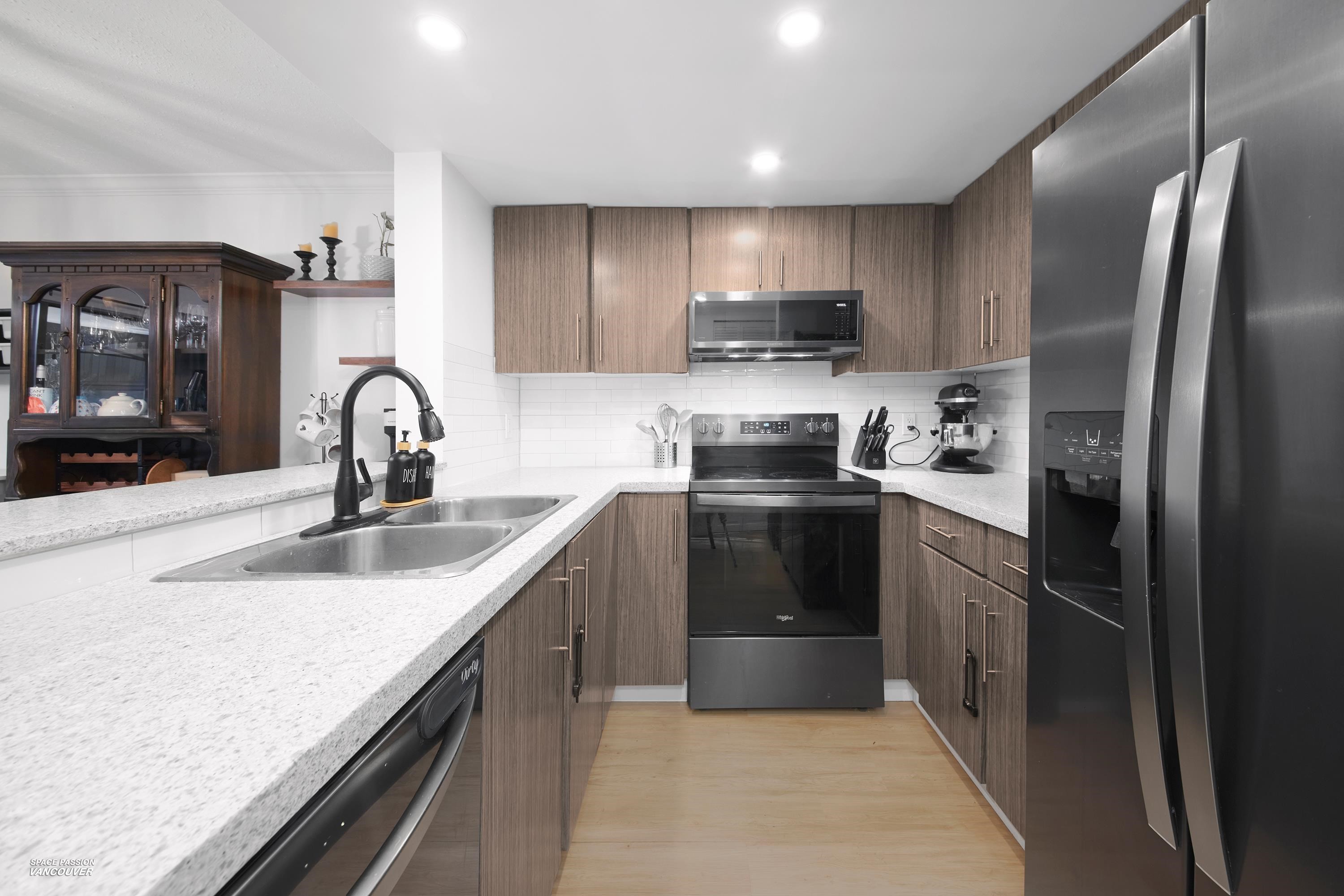 16-21550 Cherrington Avenue, Maple Ridge, BC