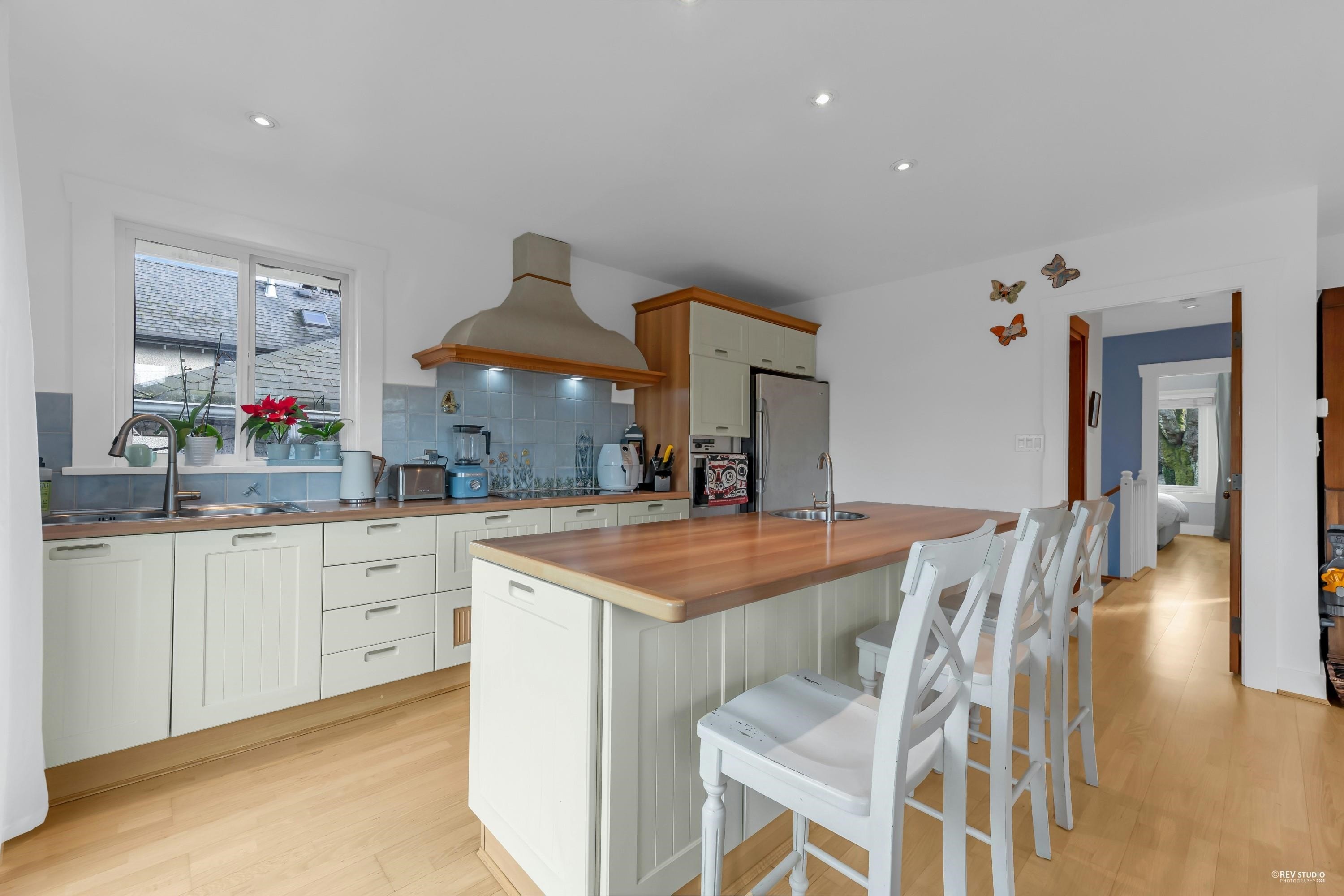 3793 22Nd Avenue W, Vancouver, BC