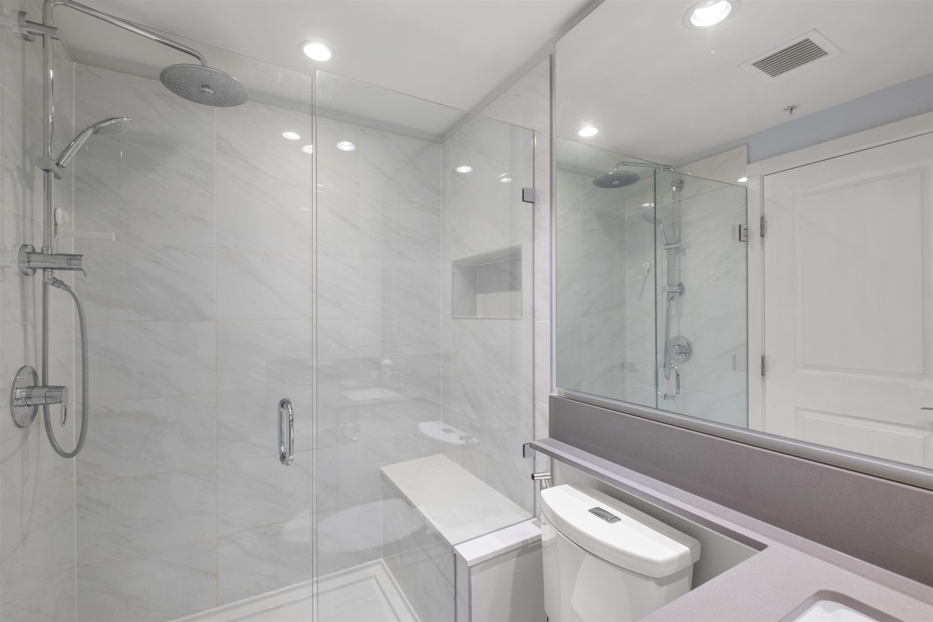 2206-2388 Madison Avenue, Burnaby, BC