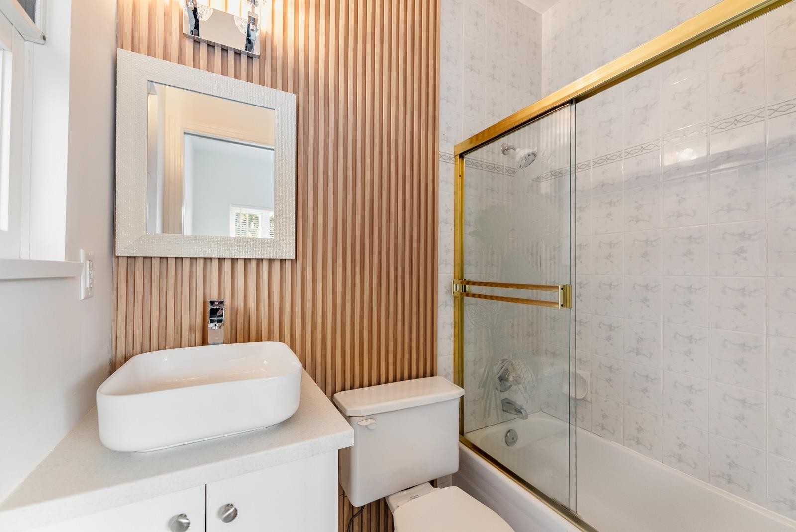 6586 Nanaimo Street, Vancouver, BC