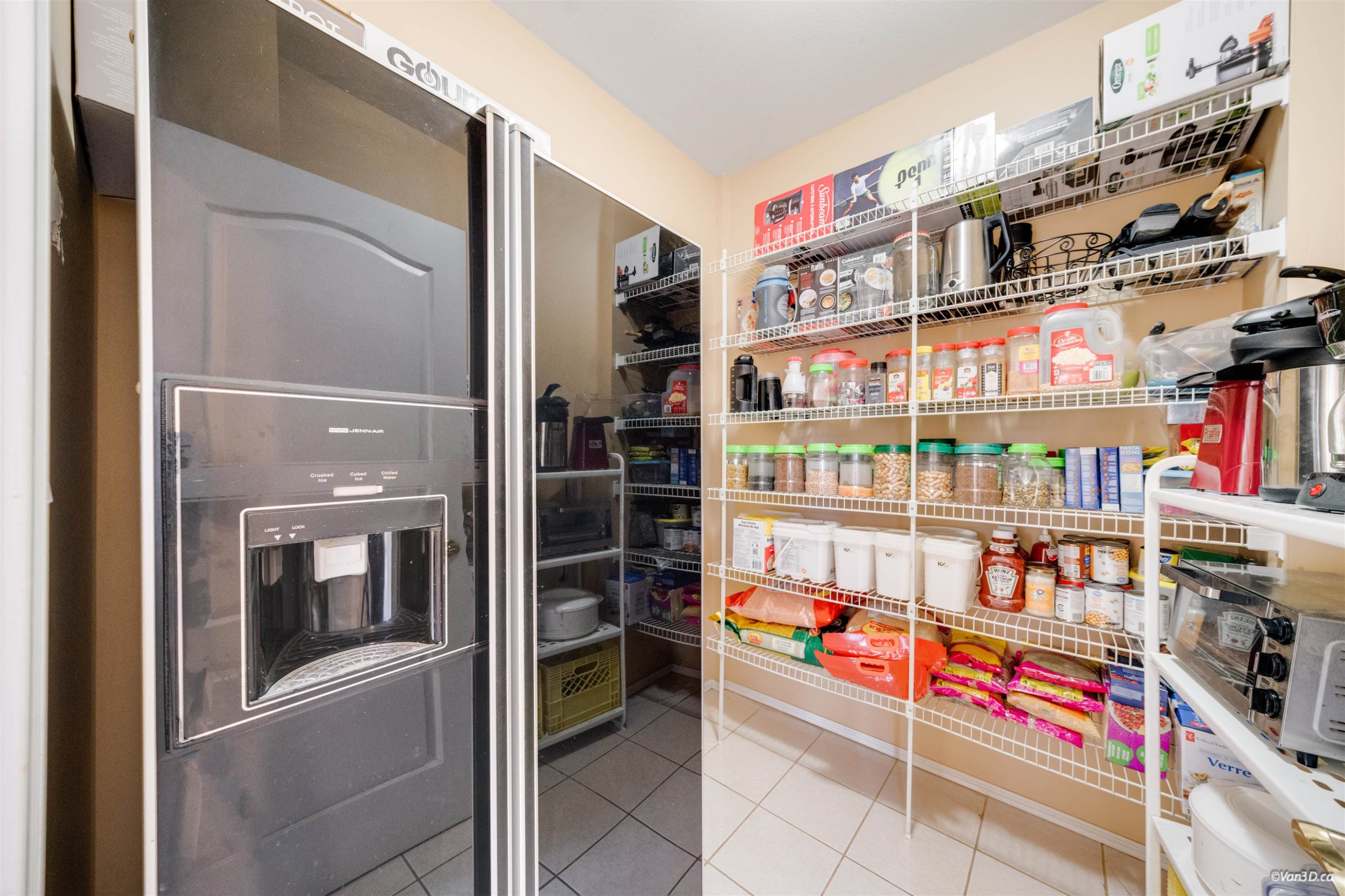 10320 Scotsdale Avenue, Richmond, BC