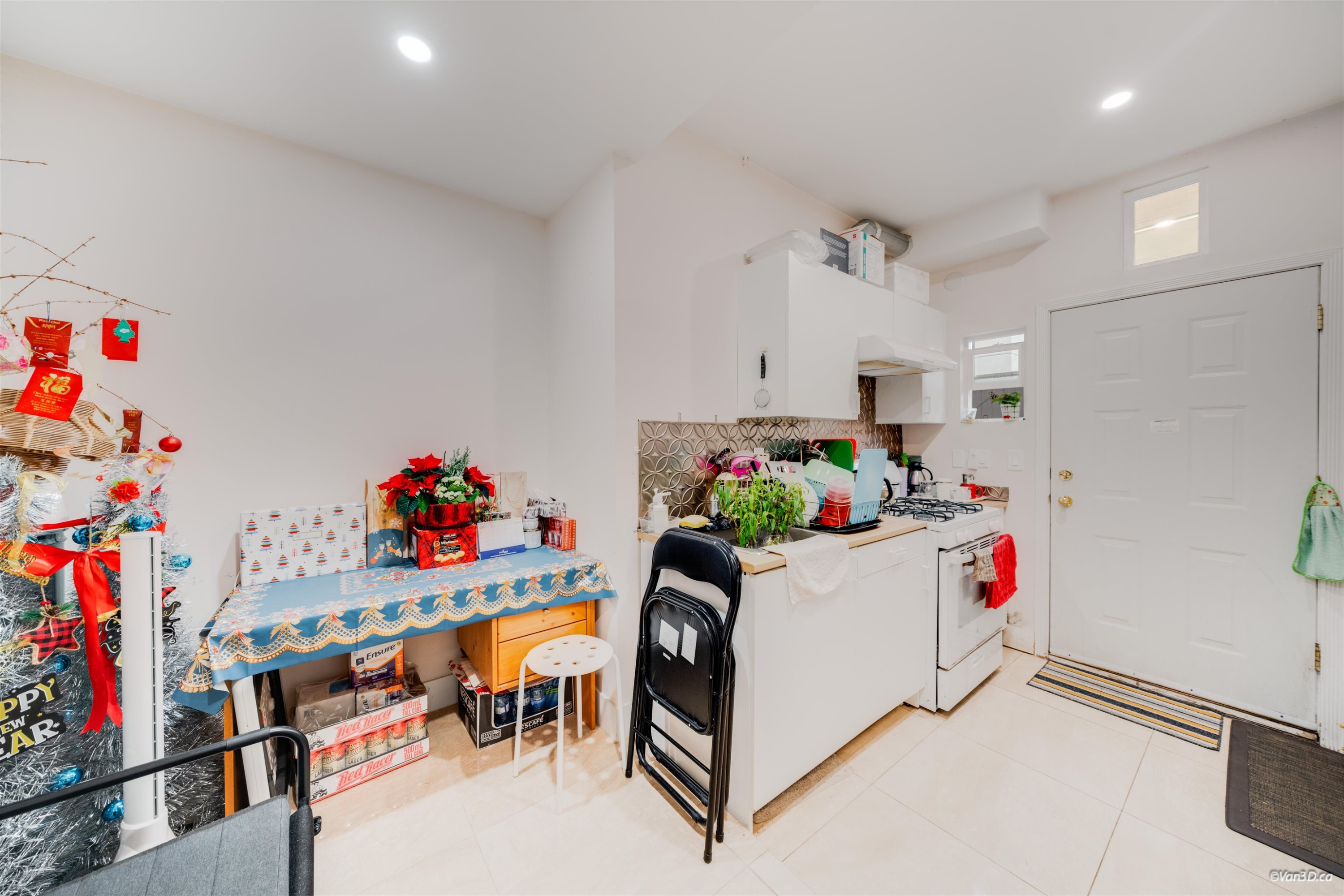 10320 Scotsdale Avenue, Richmond, BC