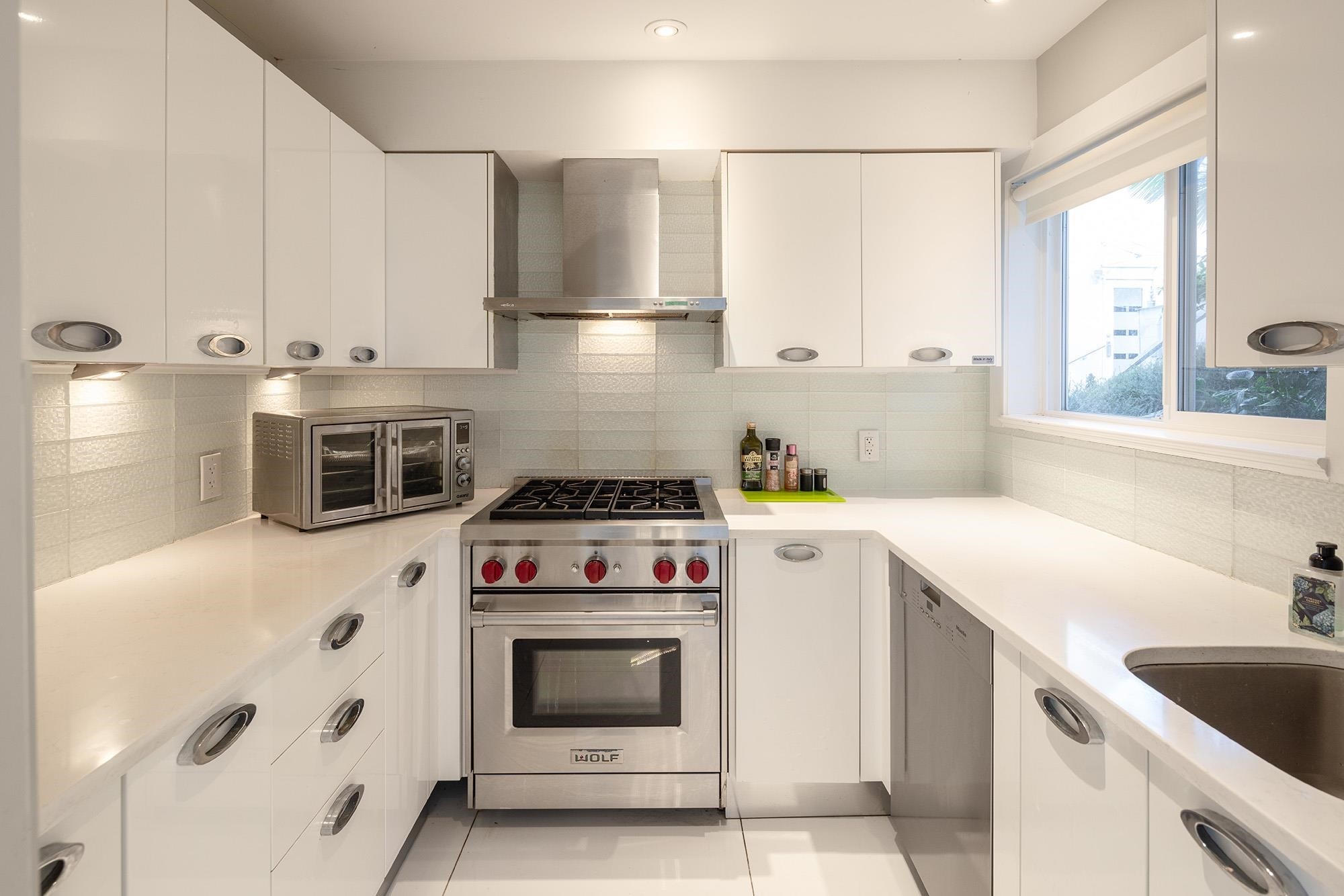 5530 Parthenon Place, West Vancouver, BC