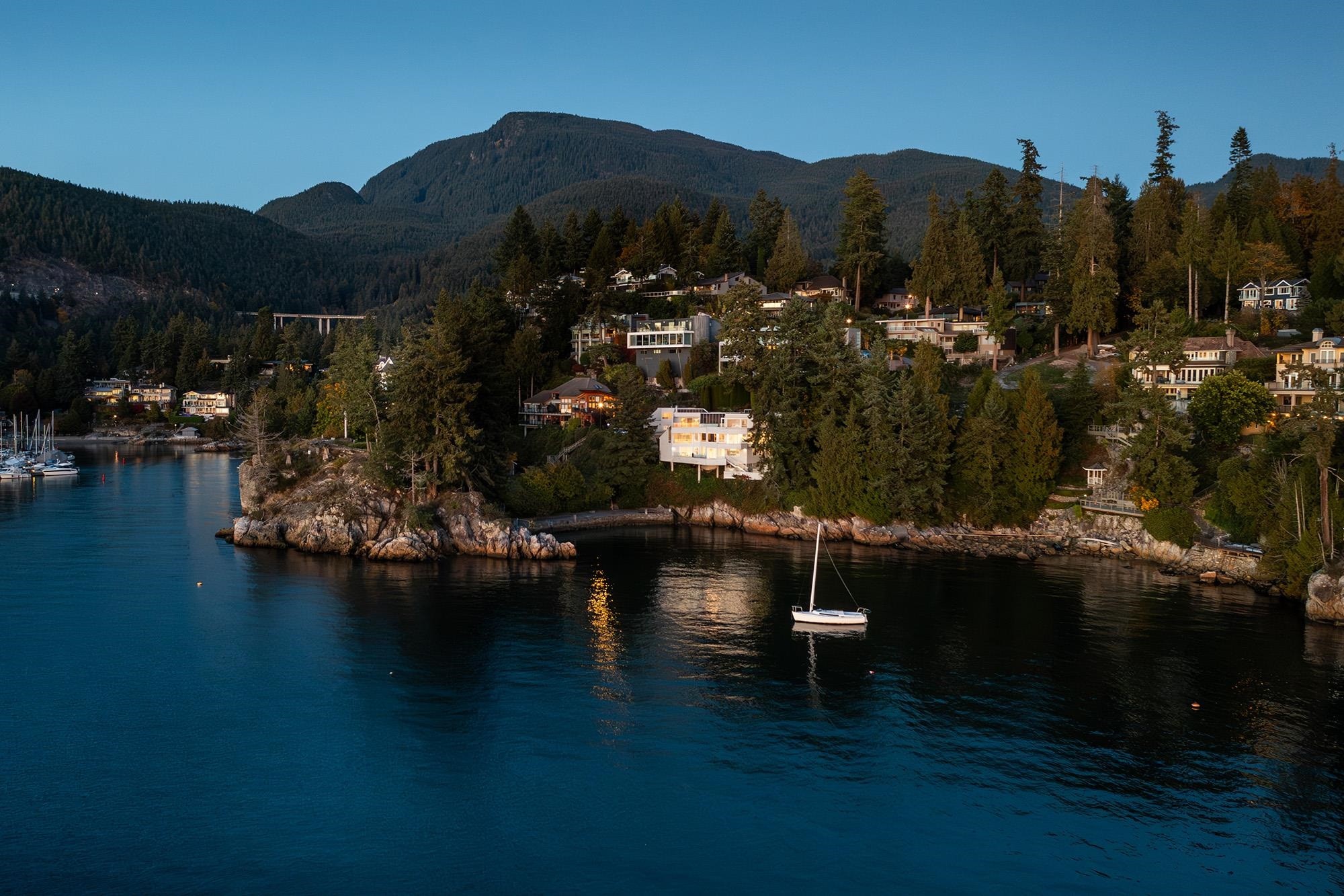 5530 Parthenon Place, West Vancouver, BC