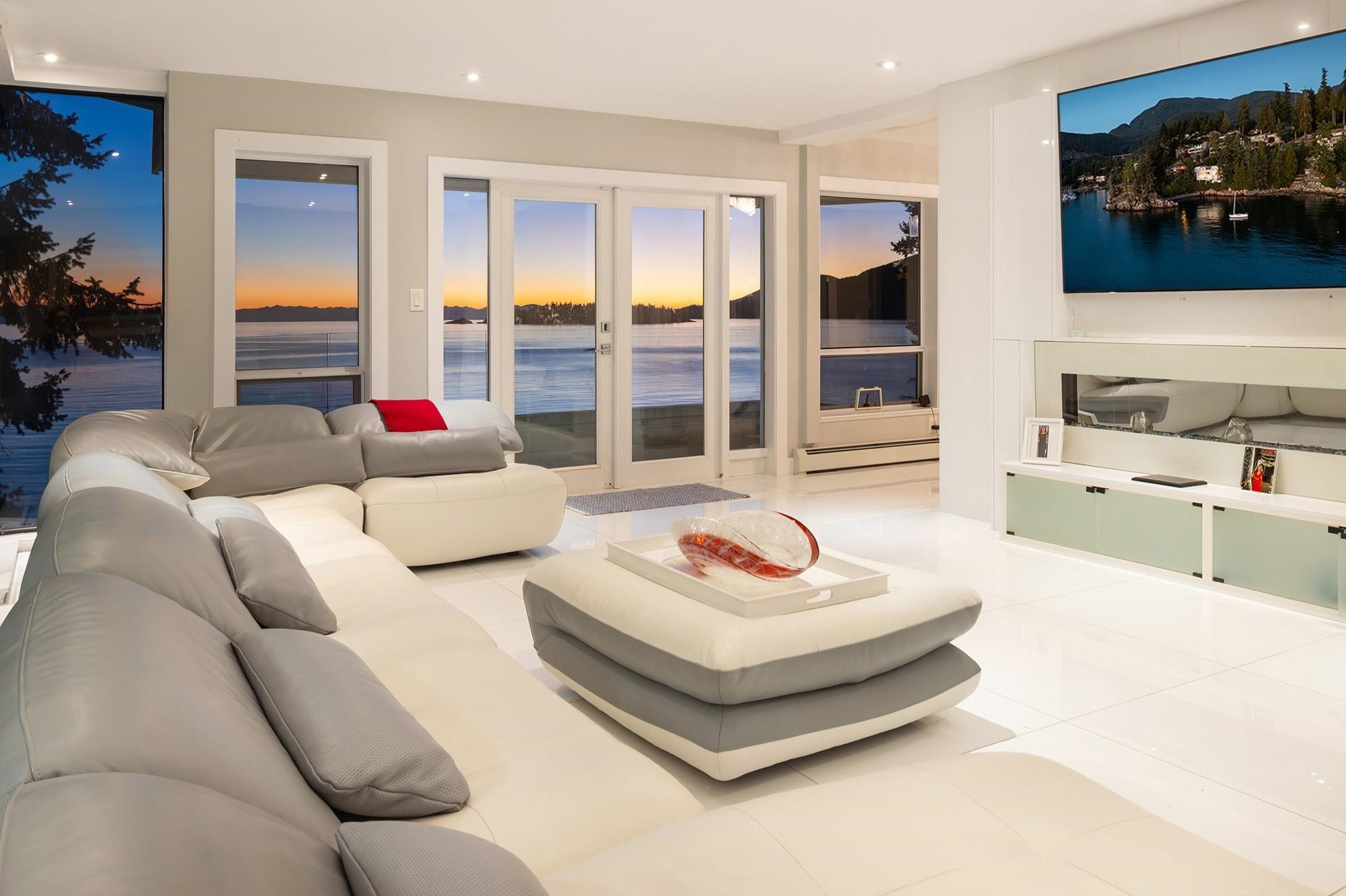 5530 Parthenon Place, West Vancouver, BC