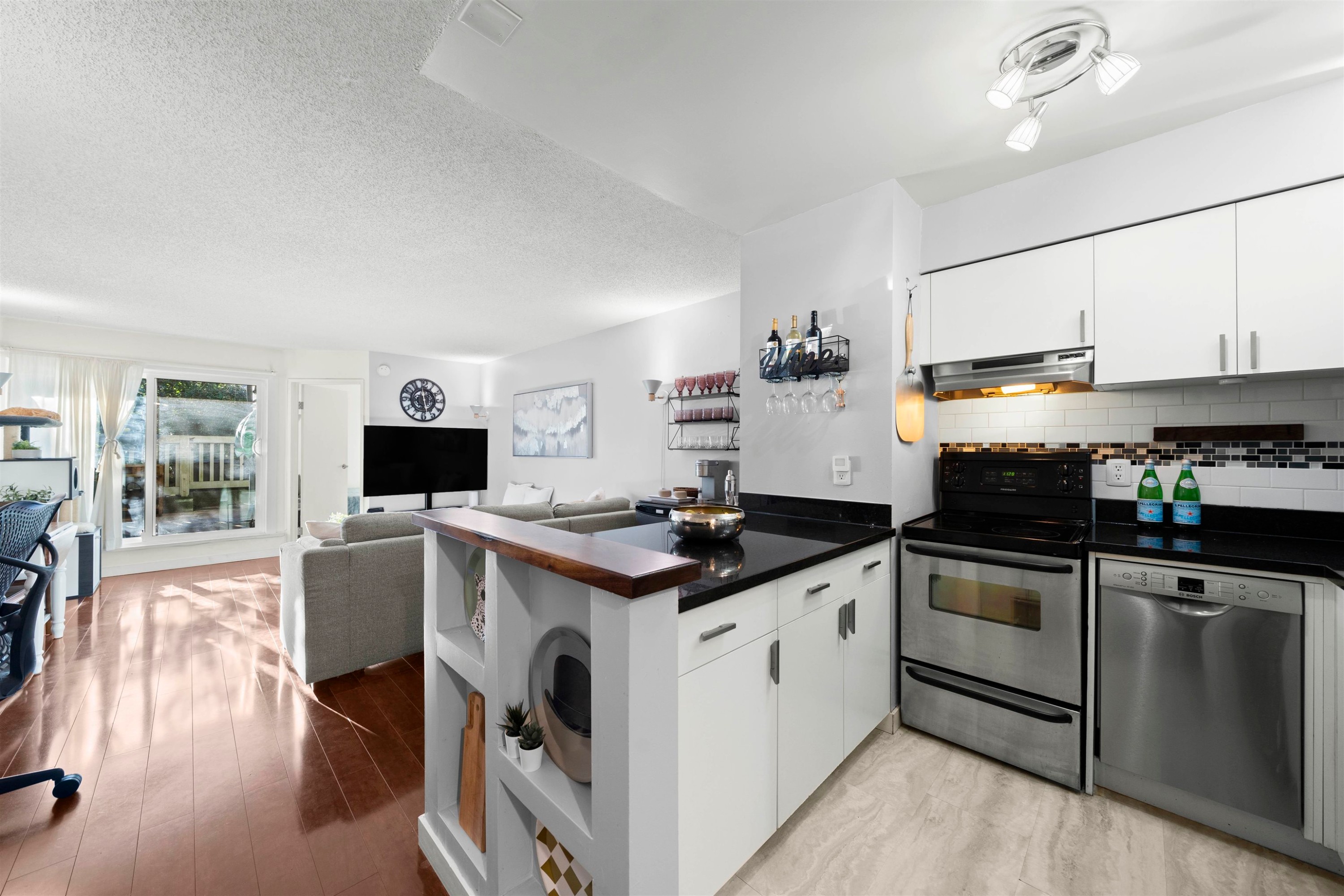 114-1545 E 2Nd Avenue, Vancouver, BC