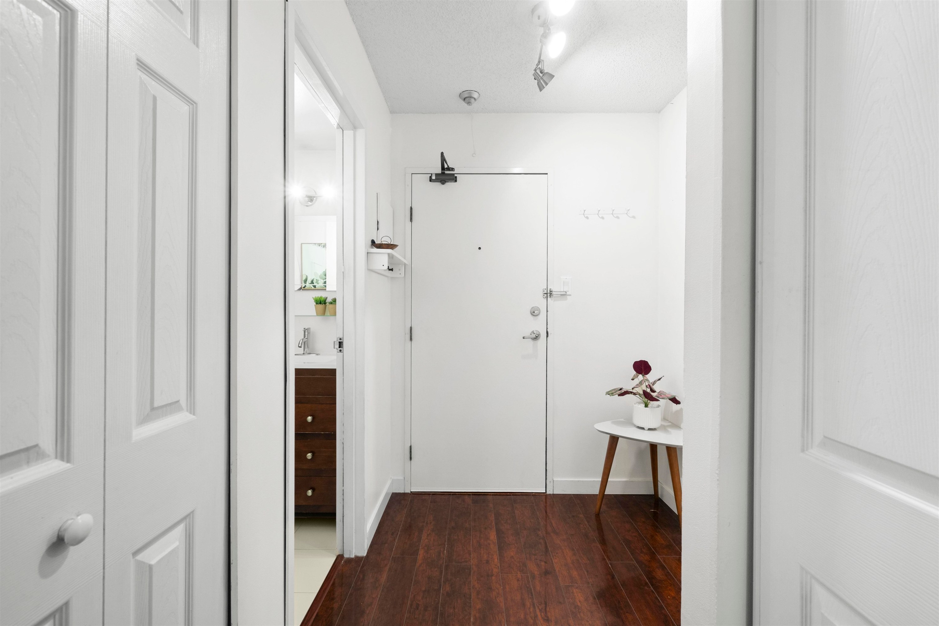 114-1545 E 2Nd Avenue, Vancouver, BC