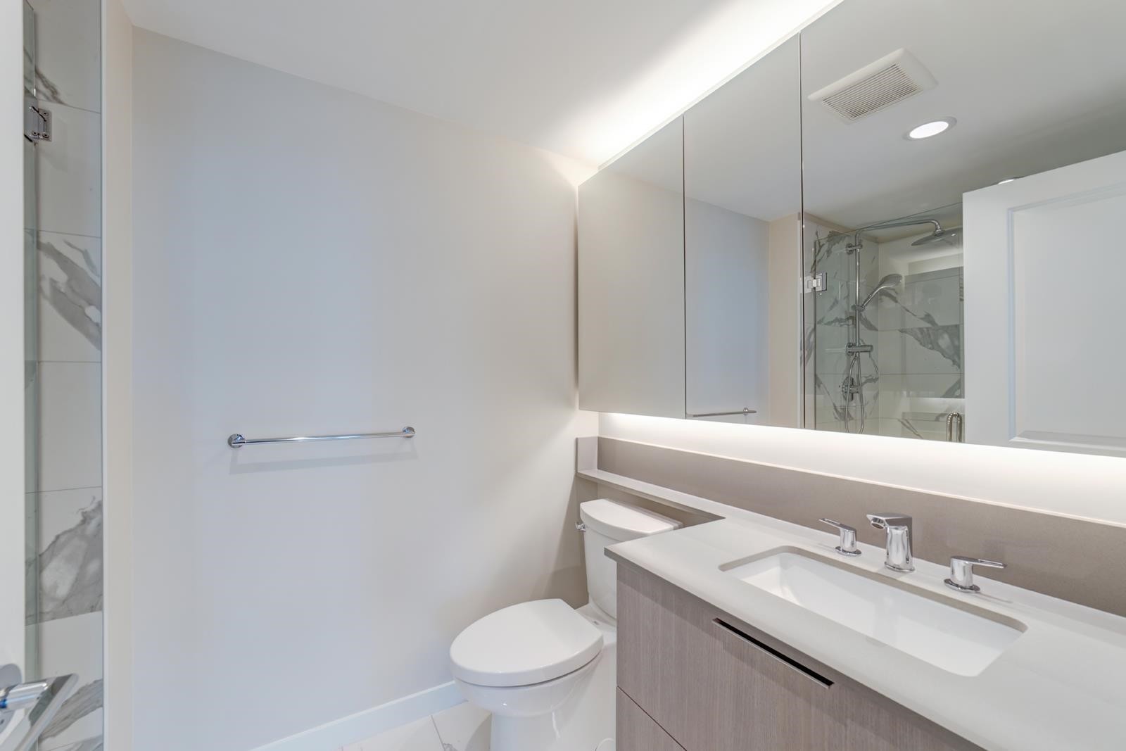 1506-1182 Westwood Street, Coquitlam, BC