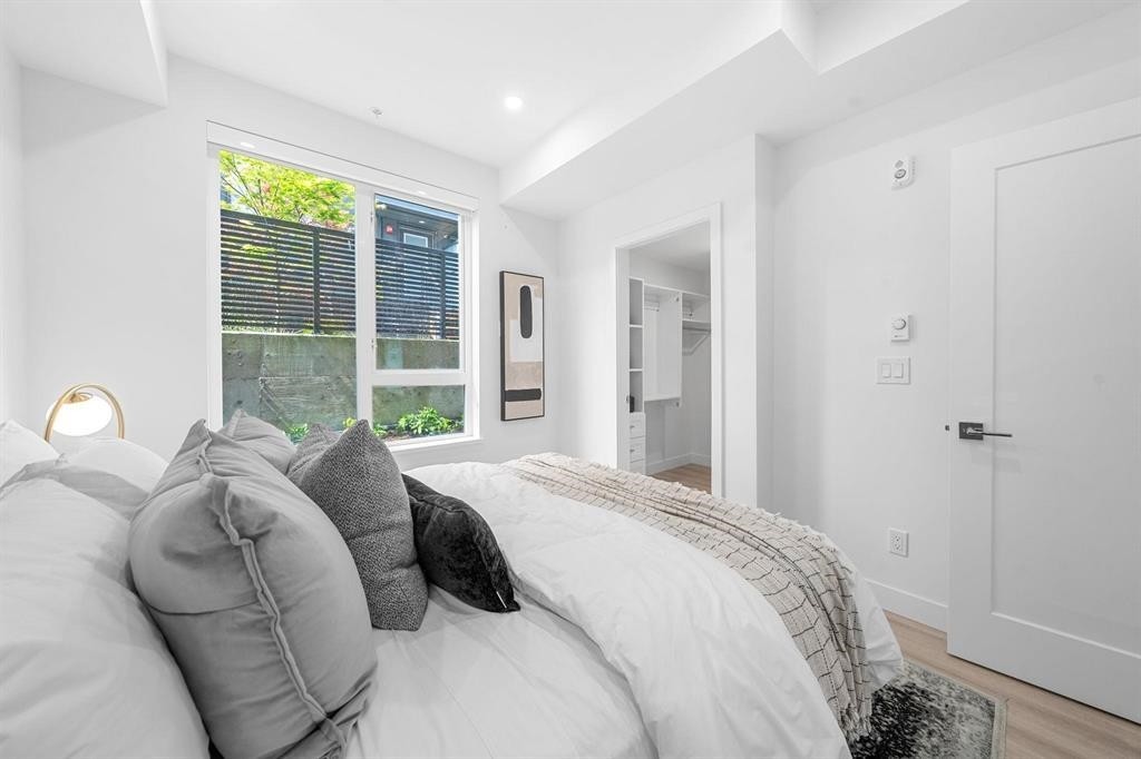 111-7161 17Th Avenue, Burnaby, BC