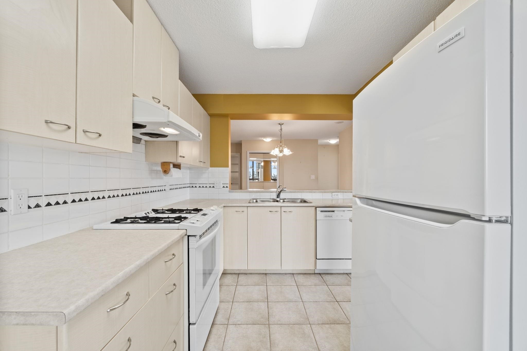 801-5848 Olive Avenue, Burnaby, BC