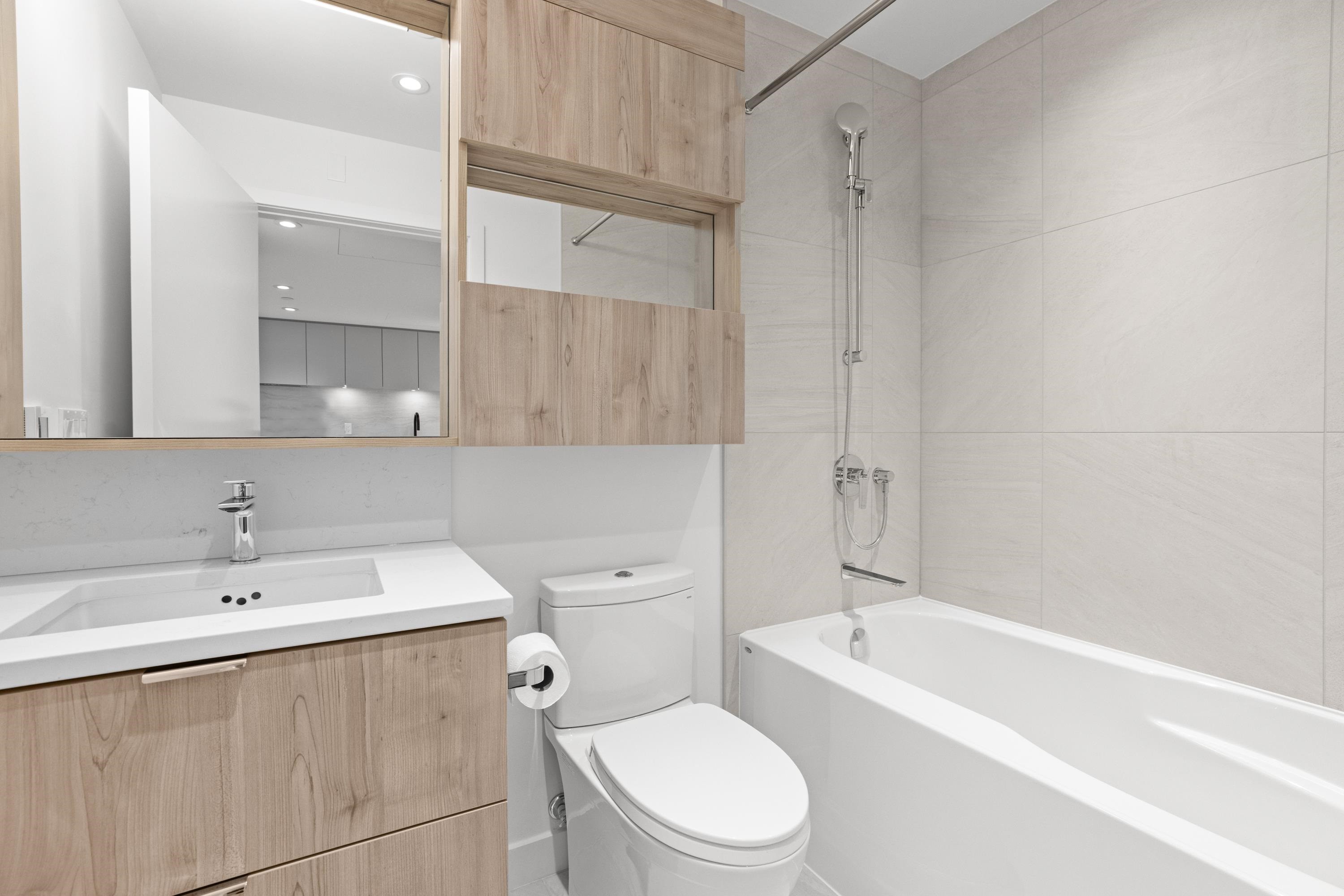 310-755 Harbourside Drive, North Vancouver, BC