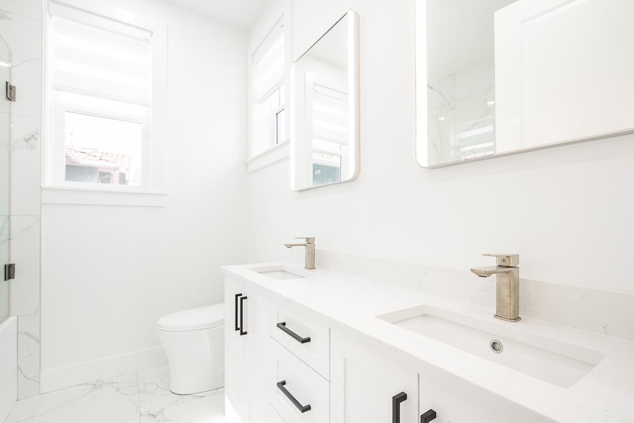 2972 7Th Avenue E, Vancouver, BC