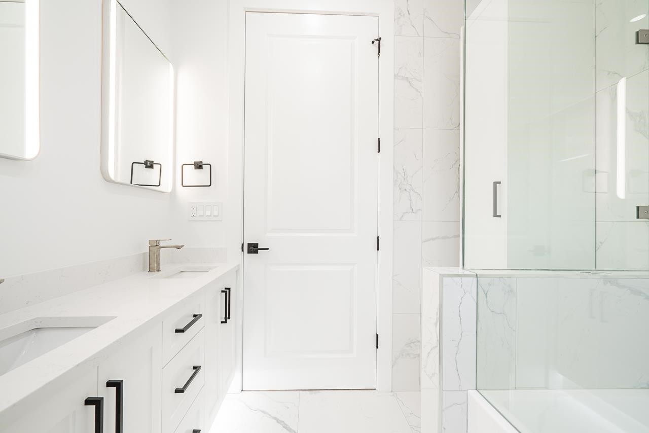 2972 7Th Avenue E, Vancouver, BC